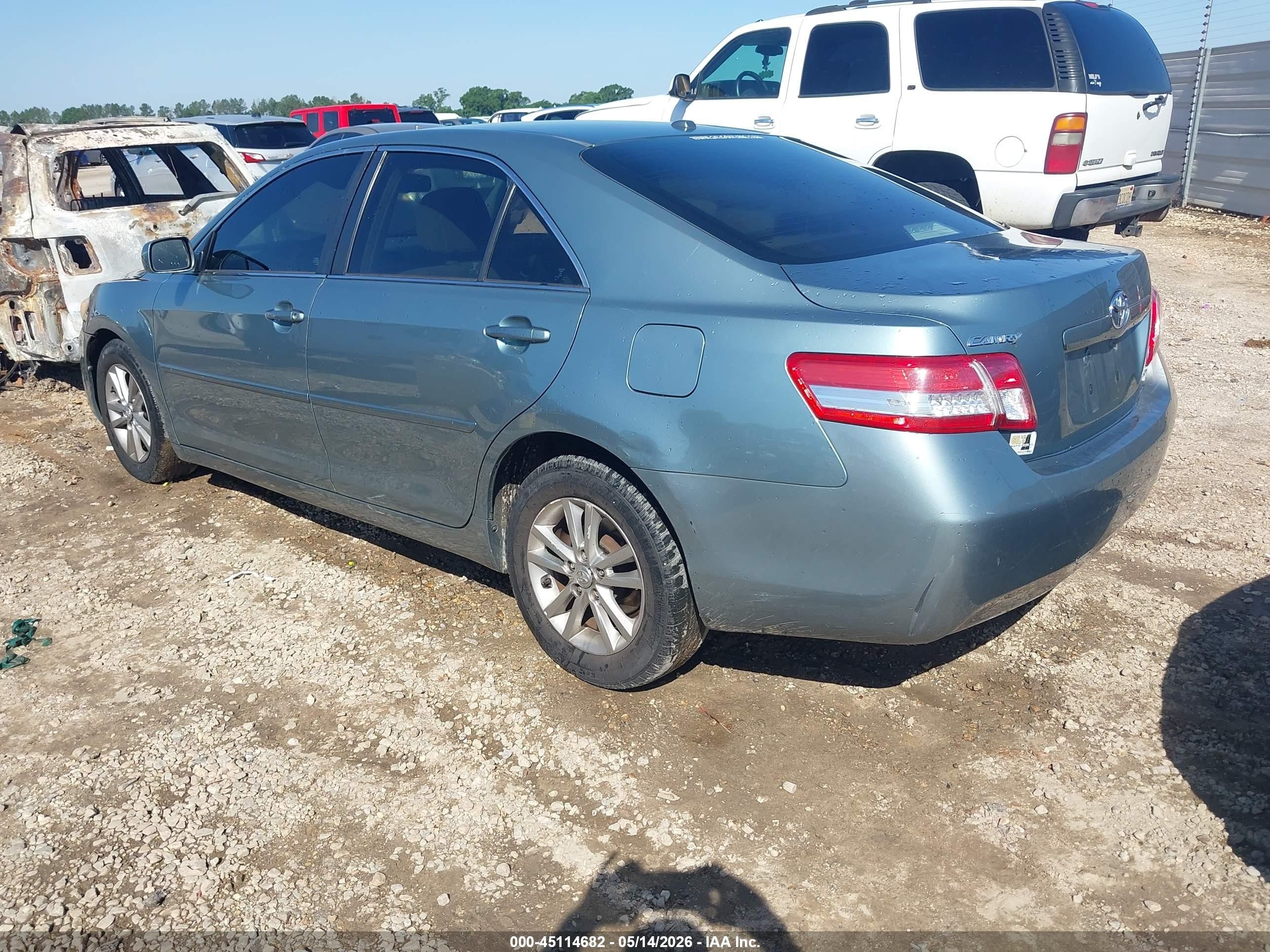 2011 Toyota Camry Le Green vin: 4T4BF3EKXBR123496