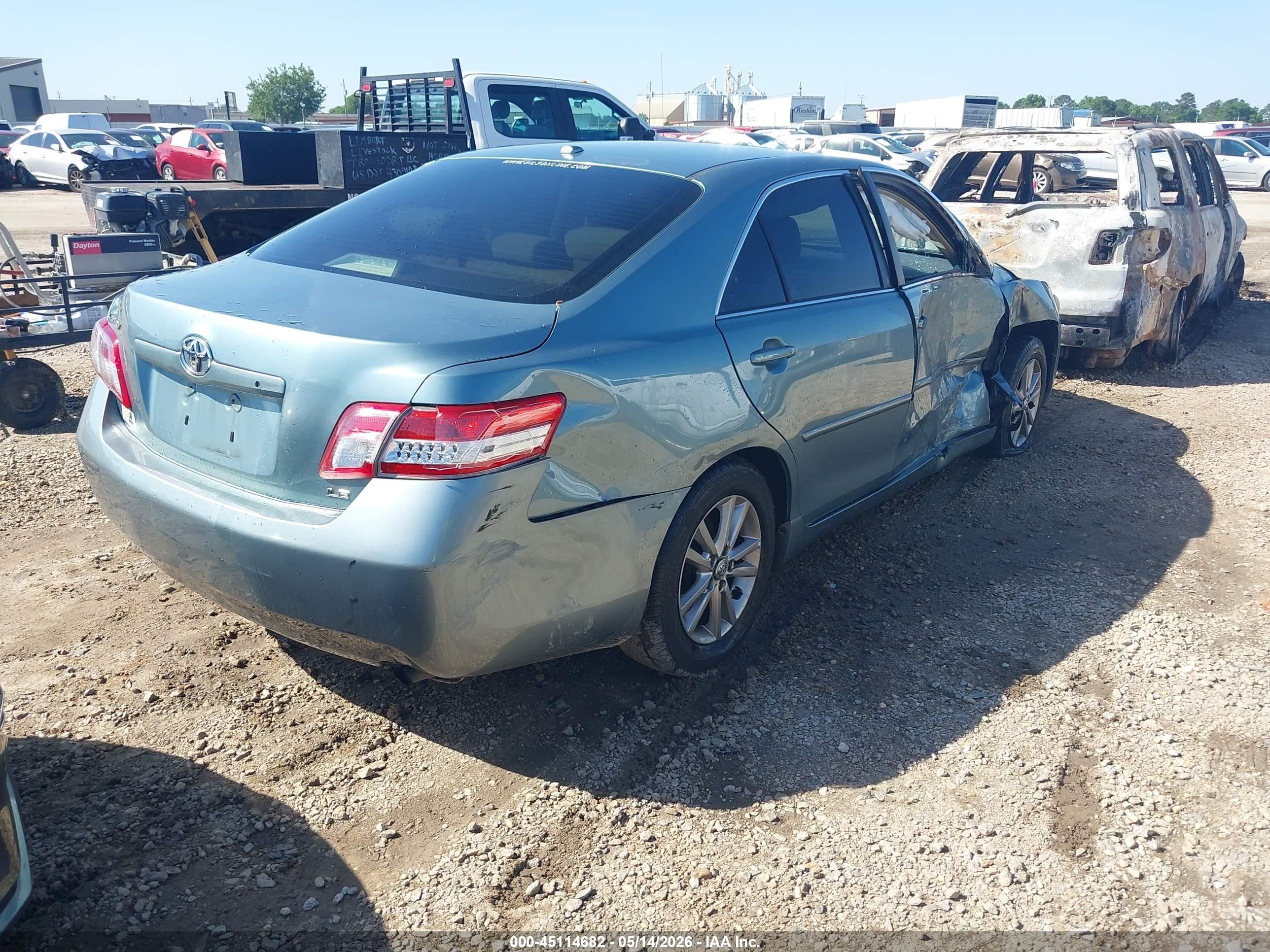 2011 Toyota Camry Le Green vin: 4T4BF3EKXBR123496