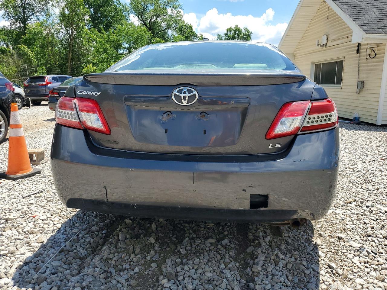 2011 Toyota Camry Le Серый vin: 4T4BF3EKXBR128309