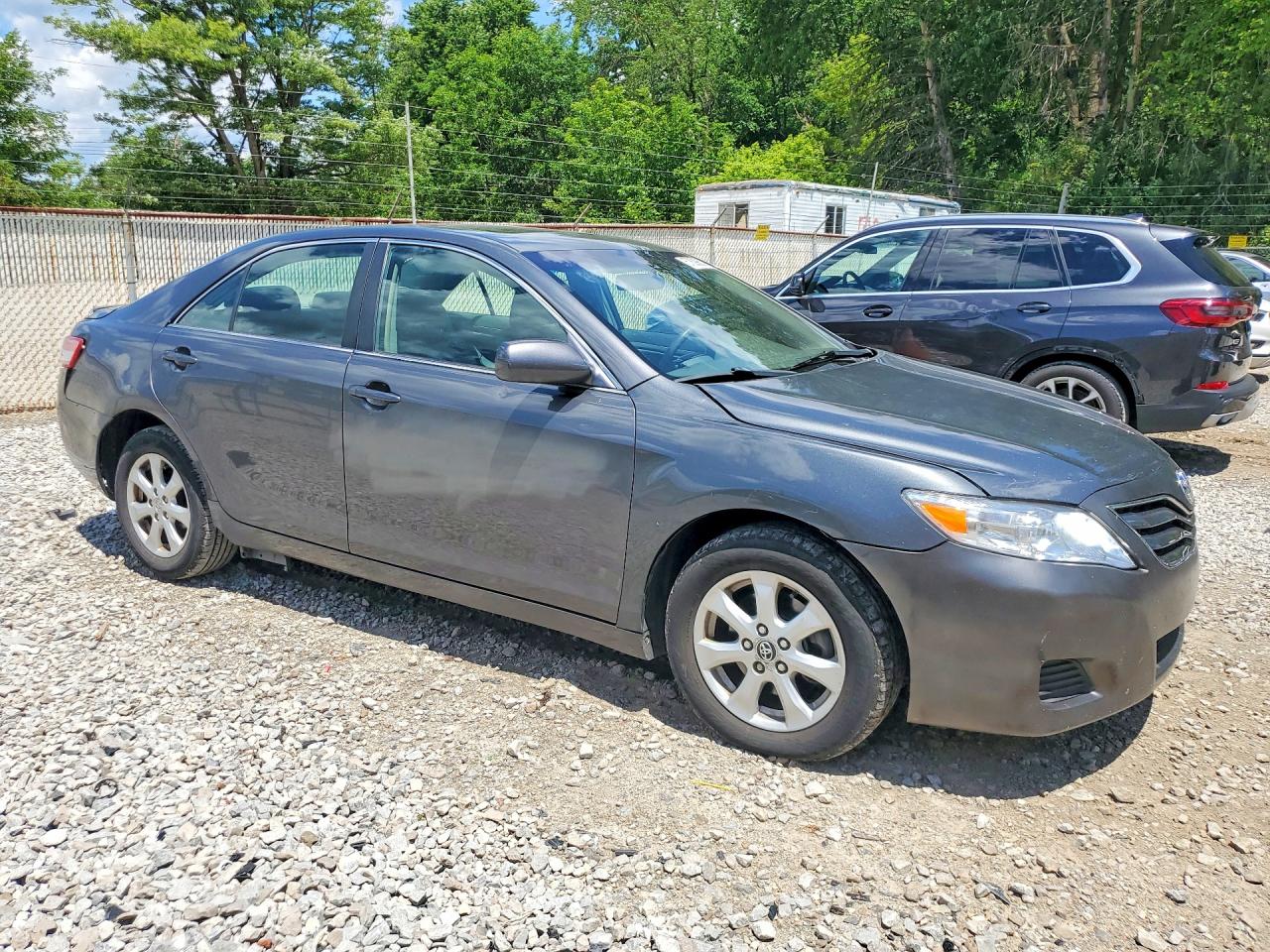 2011 Toyota Camry Le Серый vin: 4T4BF3EKXBR128309