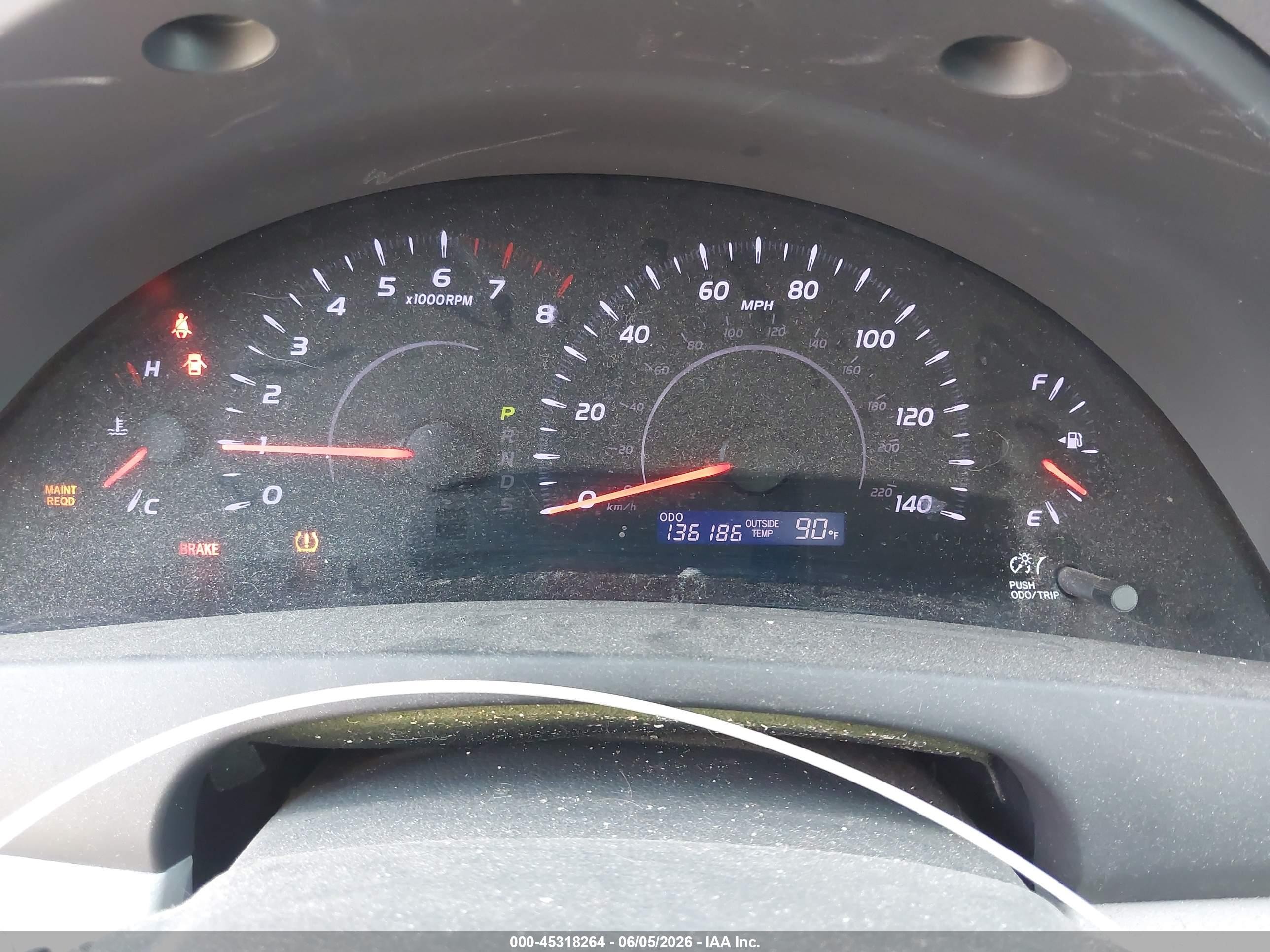 2011 Toyota Camry Le White vin: 4T4BF3EKXBR129072