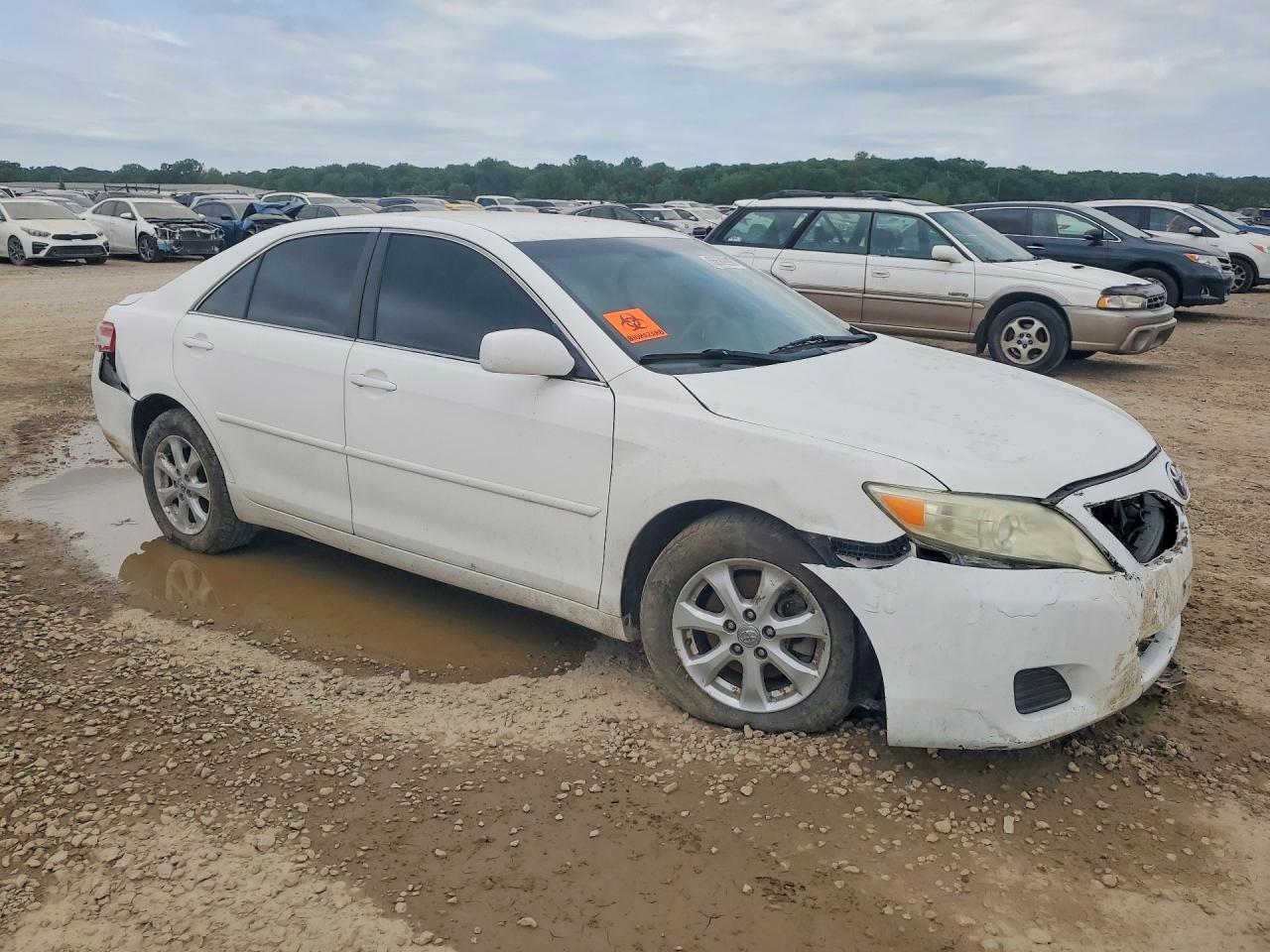 2011 Toyota Camry Le White vin: 4T4BF3EKXBR140346