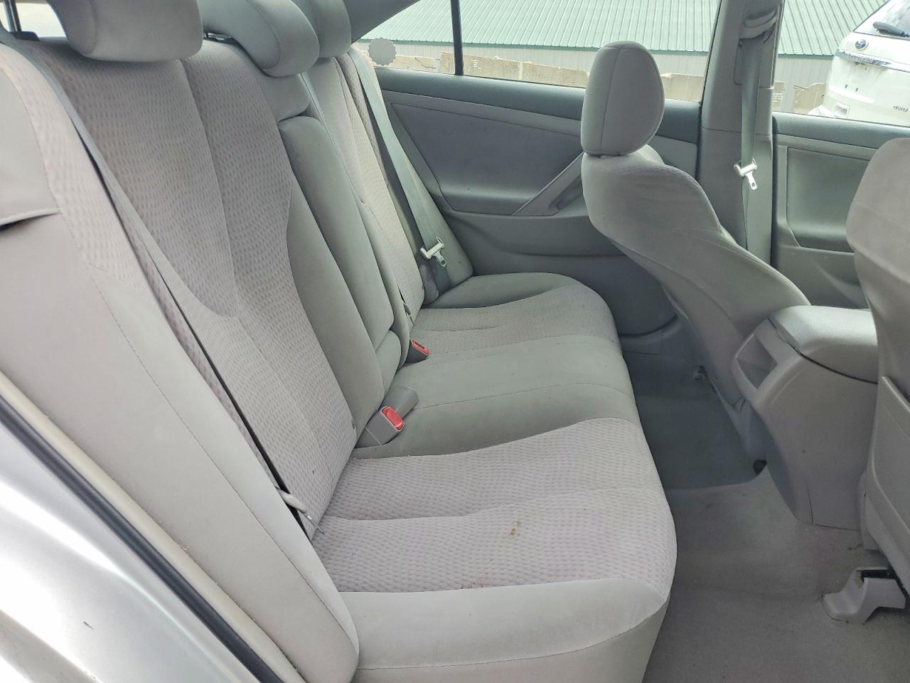 2011 Toyota Camry Le Silver vin: 4T4BF3EKXBR142176