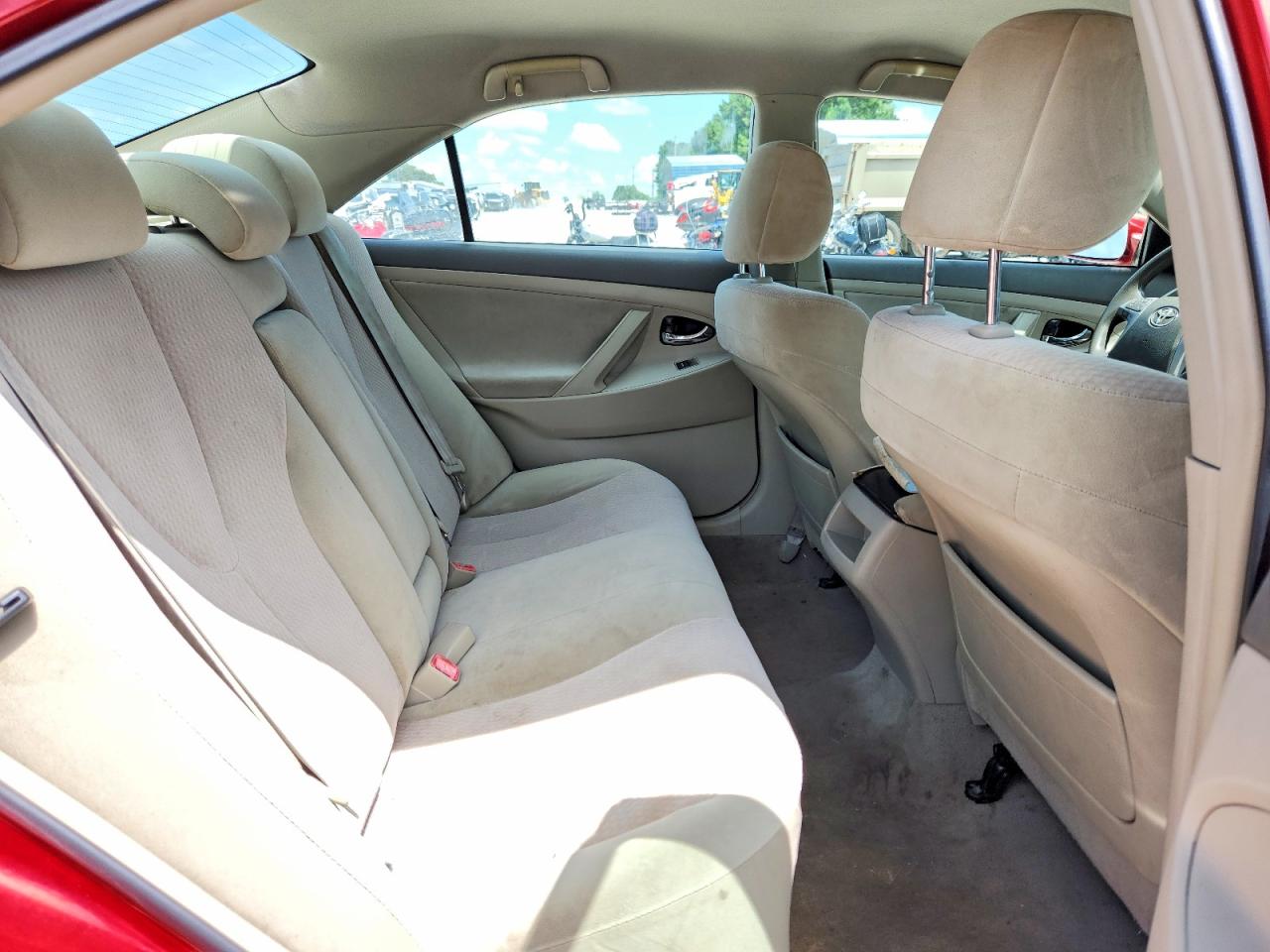 2011 Toyota Camry Le Red vin: 4T4BF3EKXBR142212