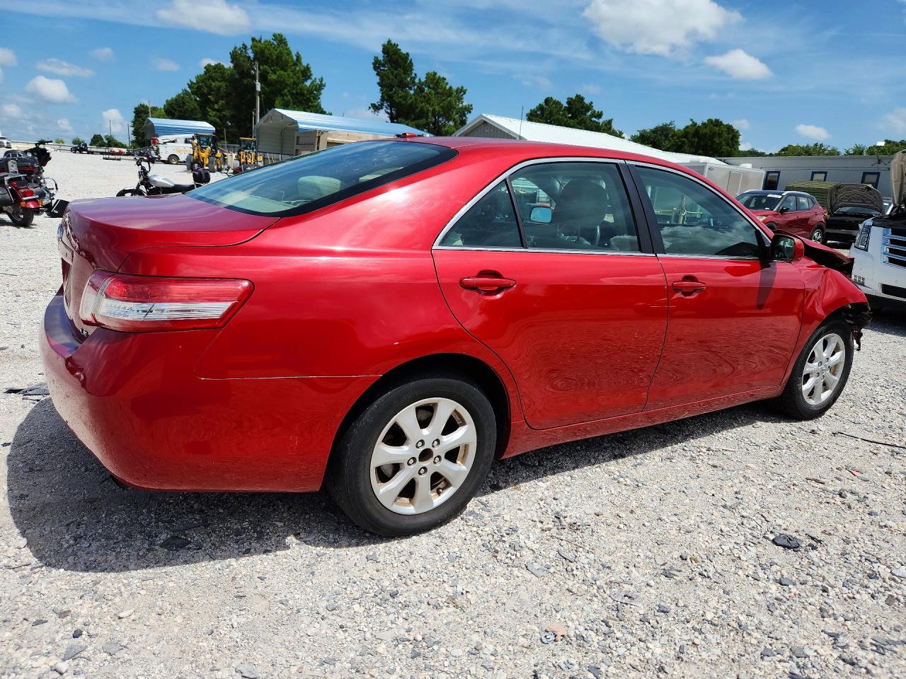 2011 Toyota Camry Le Red vin: 4T4BF3EKXBR142212