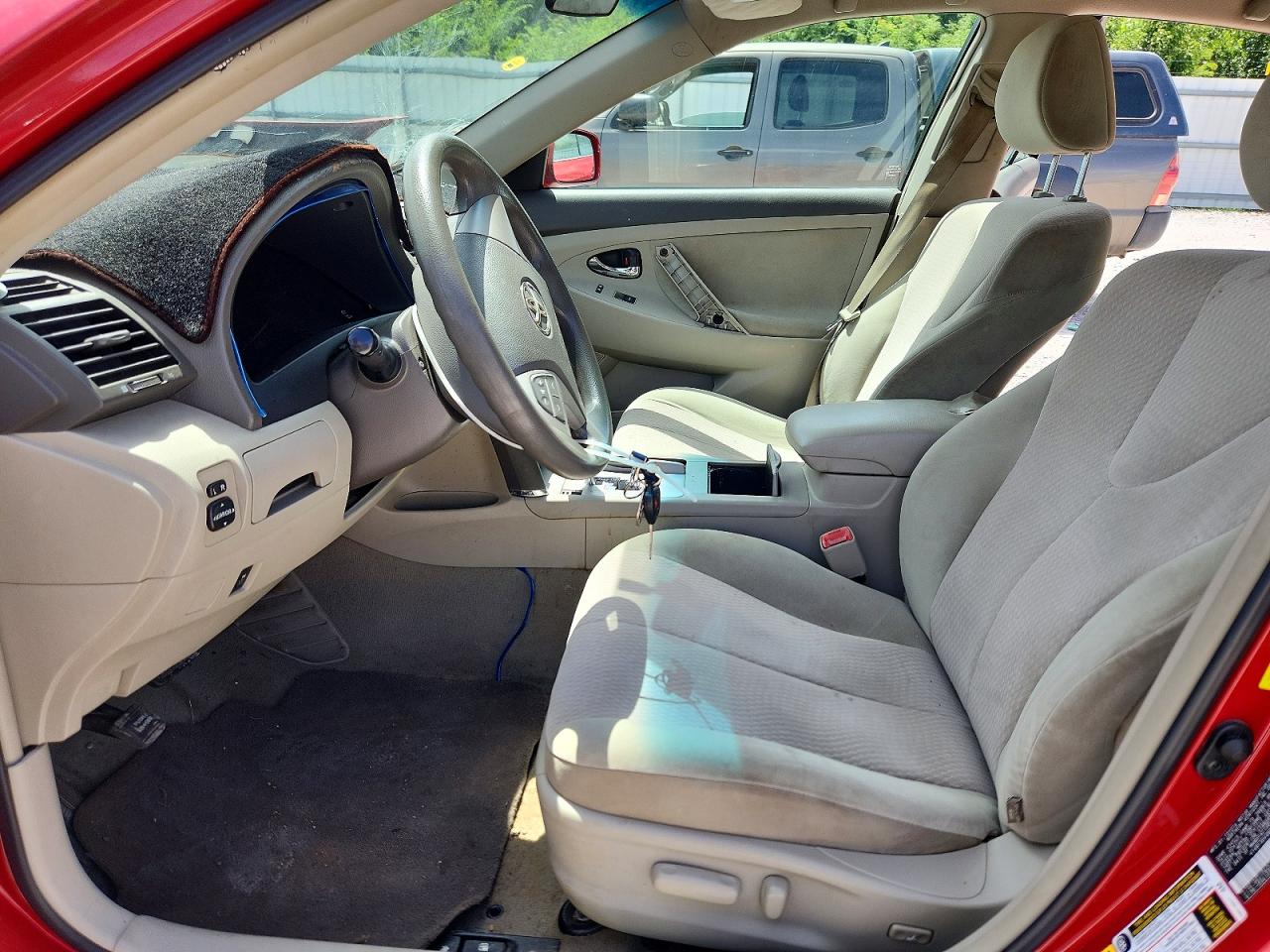 2011 Toyota Camry Le Red vin: 4T4BF3EKXBR142212