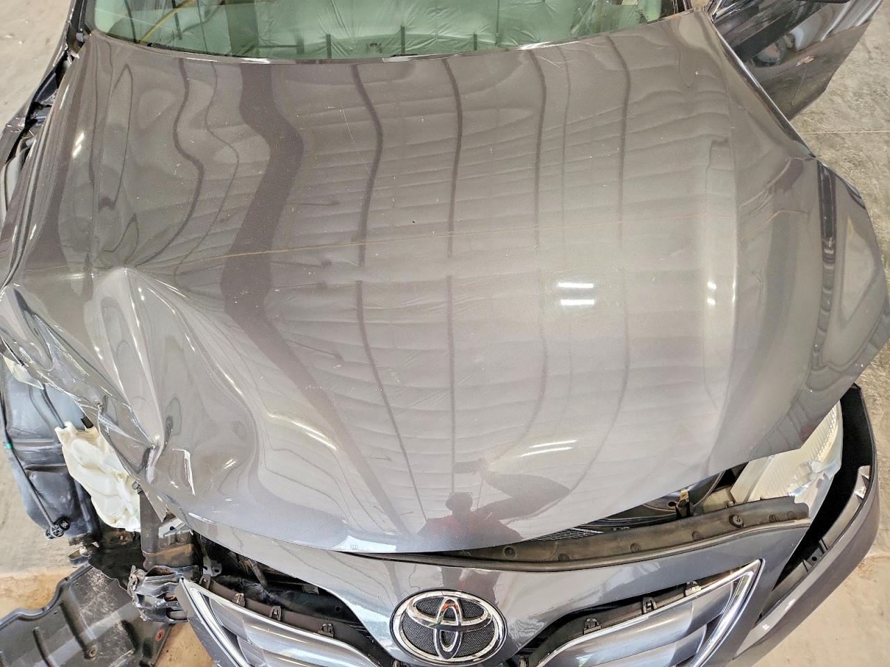 2011 Toyota Camry Le Gray vin: 4T4BF3EKXBR143201