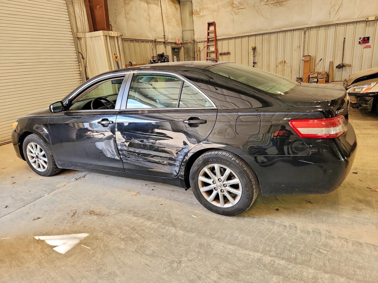 2011 Toyota Camry Xle Black vin: 4T4BF3EKXBR148429