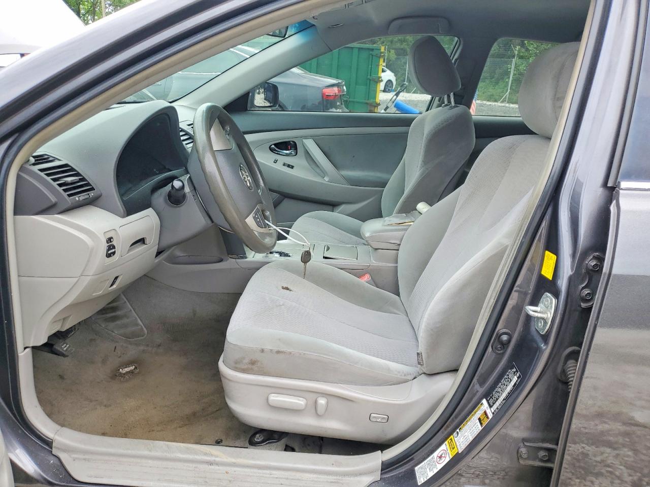 2011 Toyota Camry Le Gray vin: 4T4BF3EKXBR149385