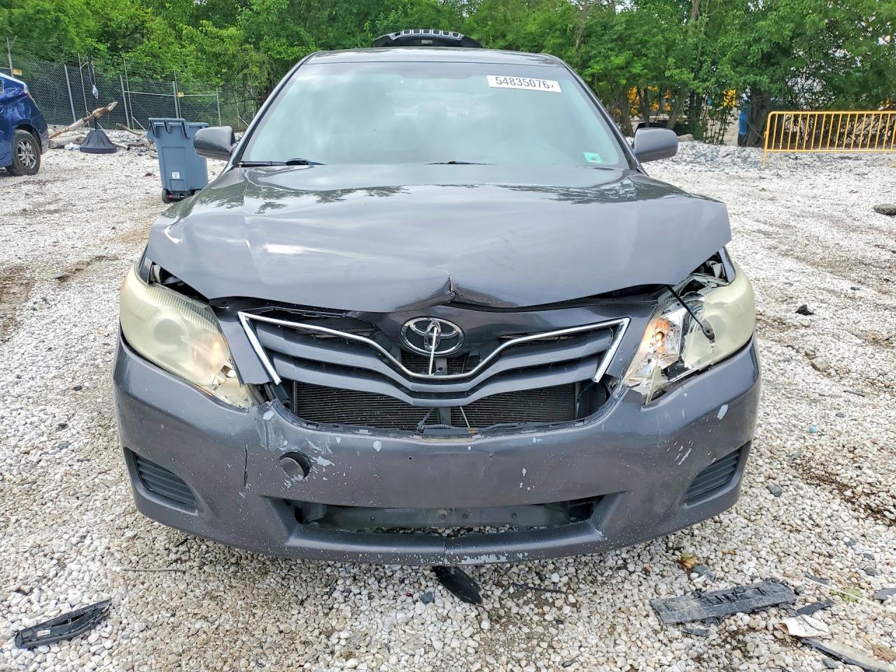 2011 Toyota Camry Le Gray vin: 4T4BF3EKXBR149385