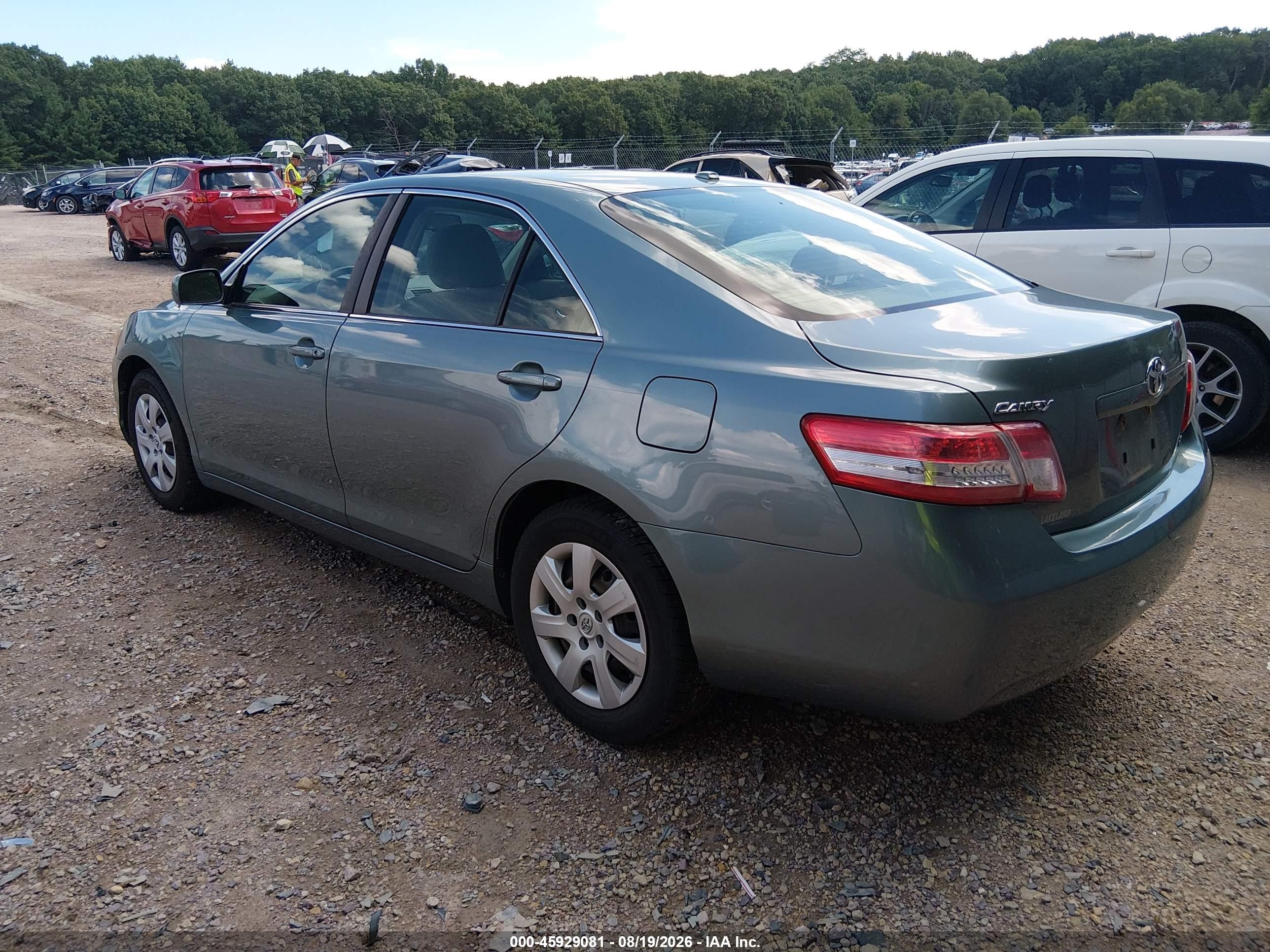 2011 Toyota Camry Le Light Blue vin: 4T4BF3EKXBR157499