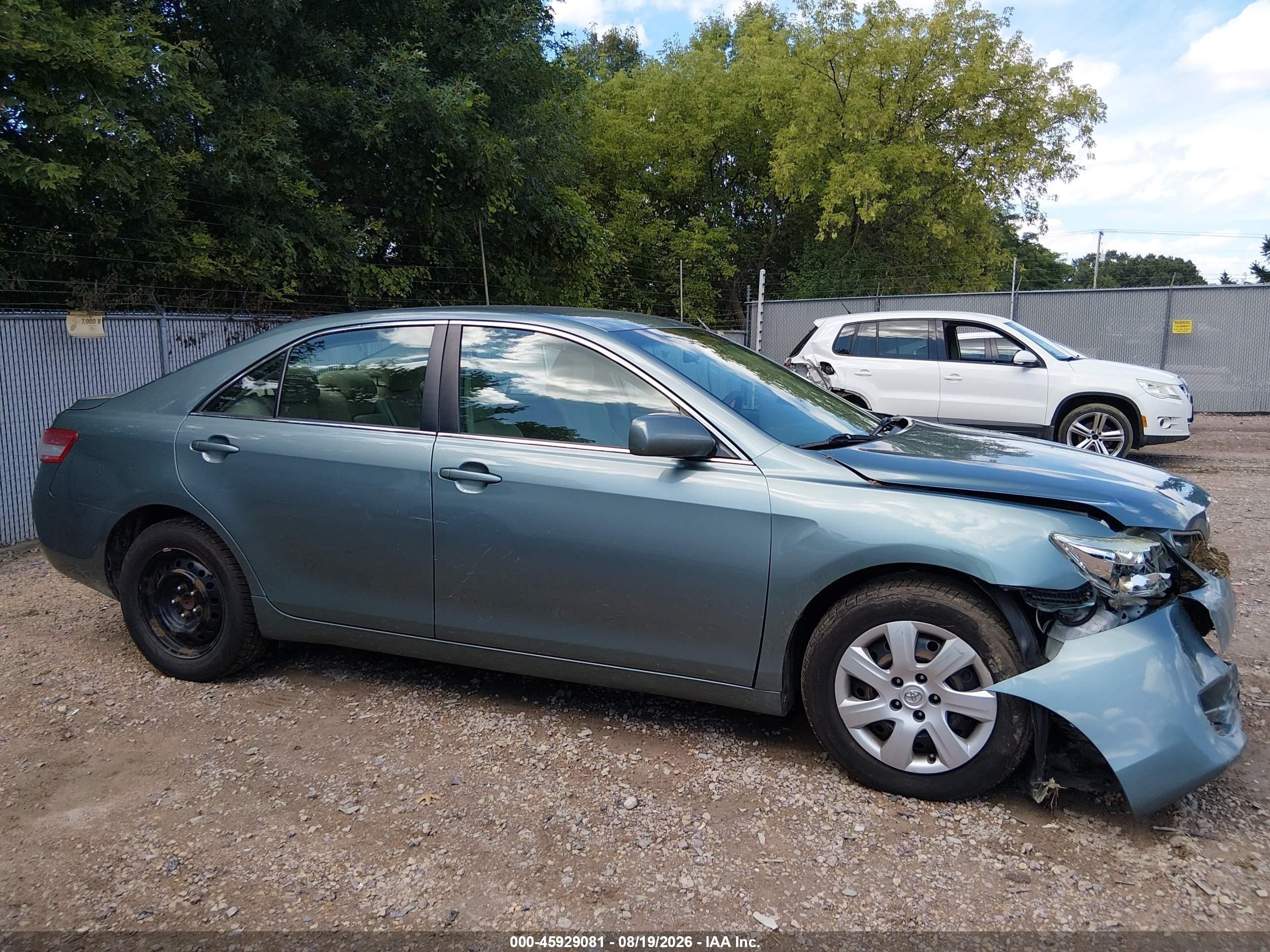 2011 Toyota Camry Le Light Blue vin: 4T4BF3EKXBR157499