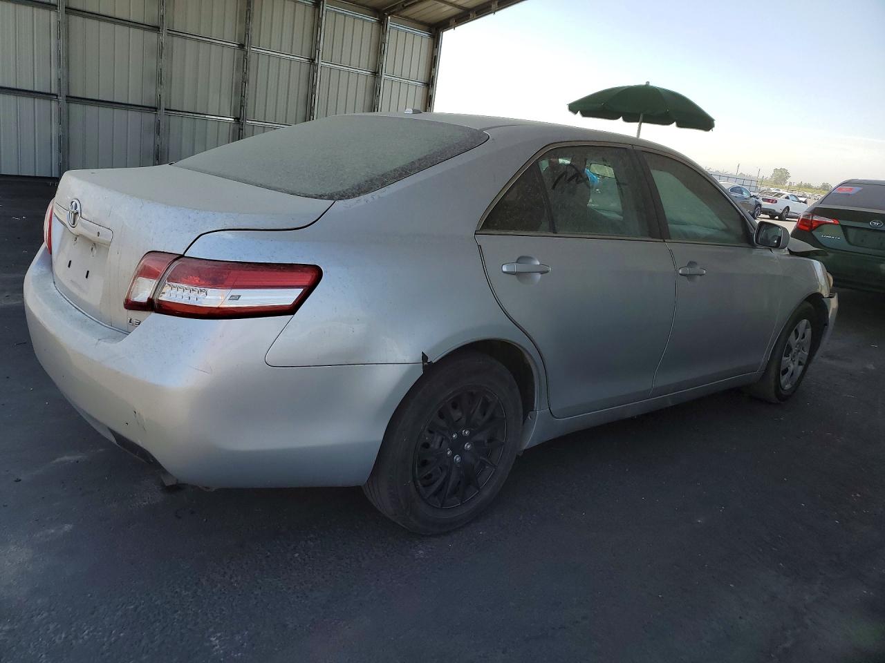 2011 Toyota Camry Le Silver vin: 4T4BF3EKXBR161939