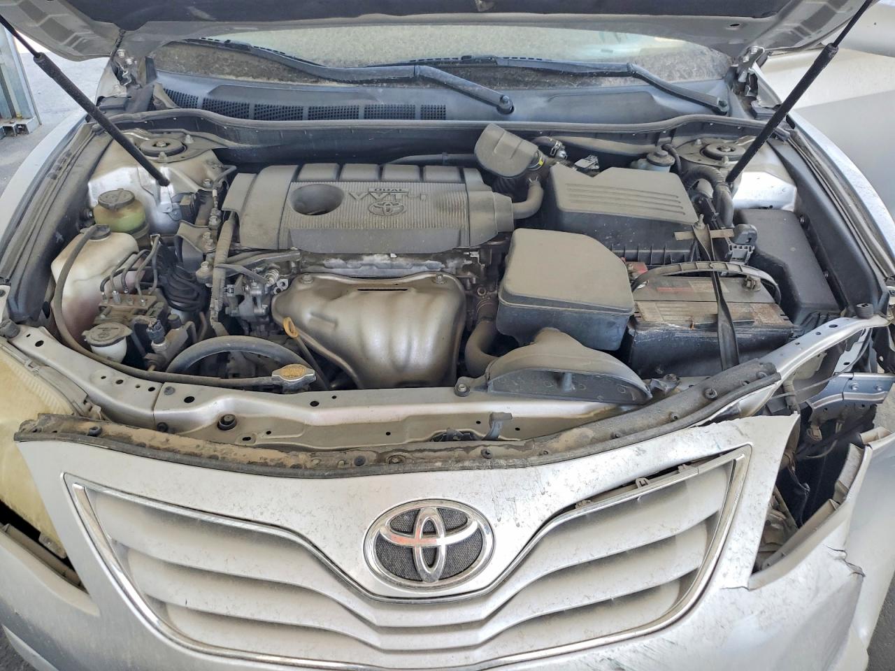 2011 Toyota Camry Le Silver vin: 4T4BF3EKXBR161939