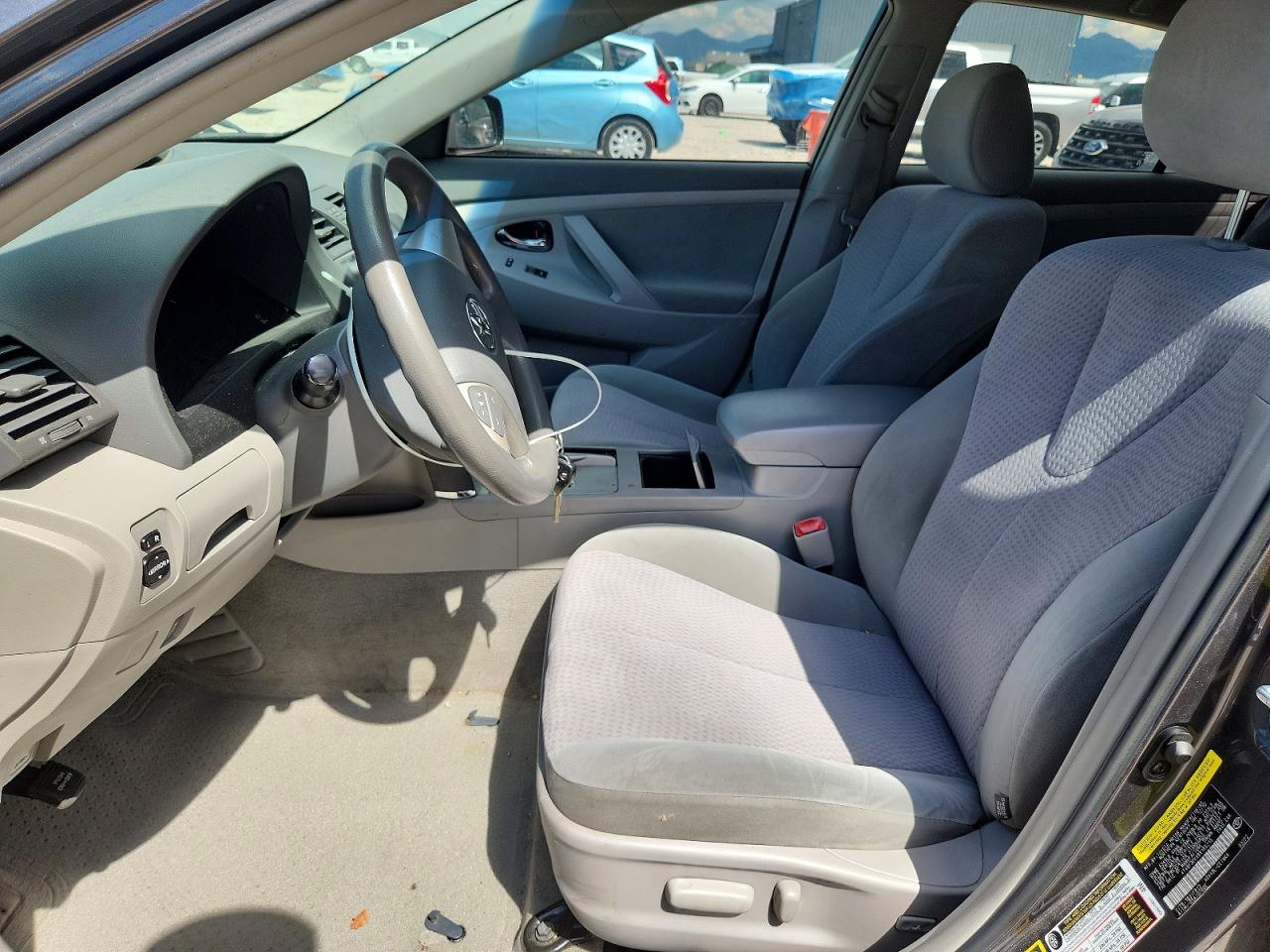 2011 Toyota Camry Le Серый vin: 4T4BF3EKXBR165215