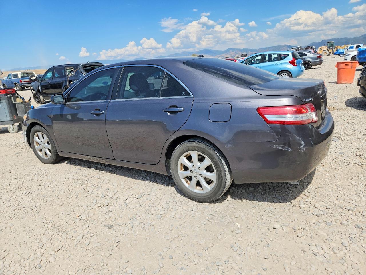 2011 Toyota Camry Le Серый vin: 4T4BF3EKXBR165215