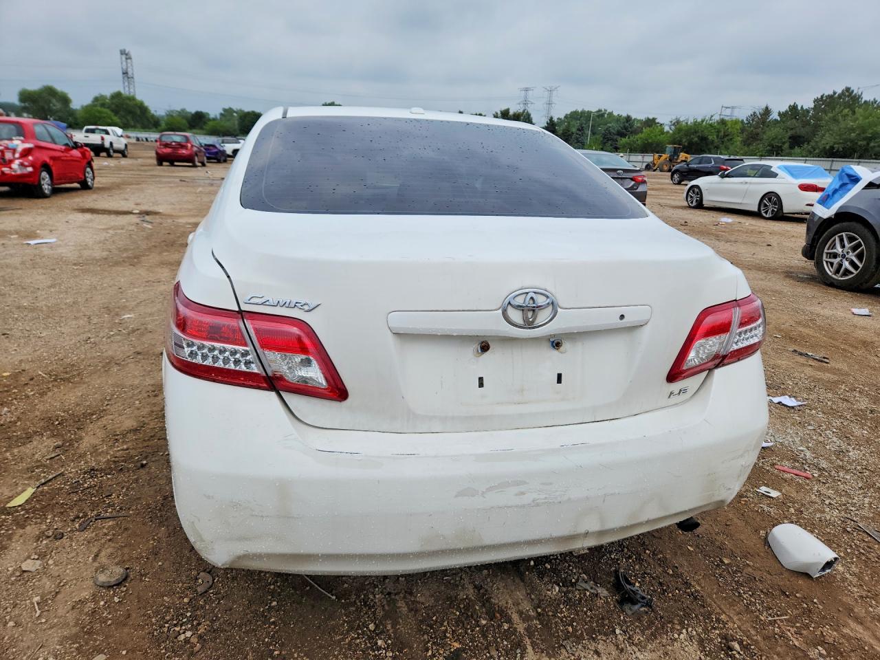 2011 Toyota Camry Le Белый vin: 4T4BF3EKXBR176862