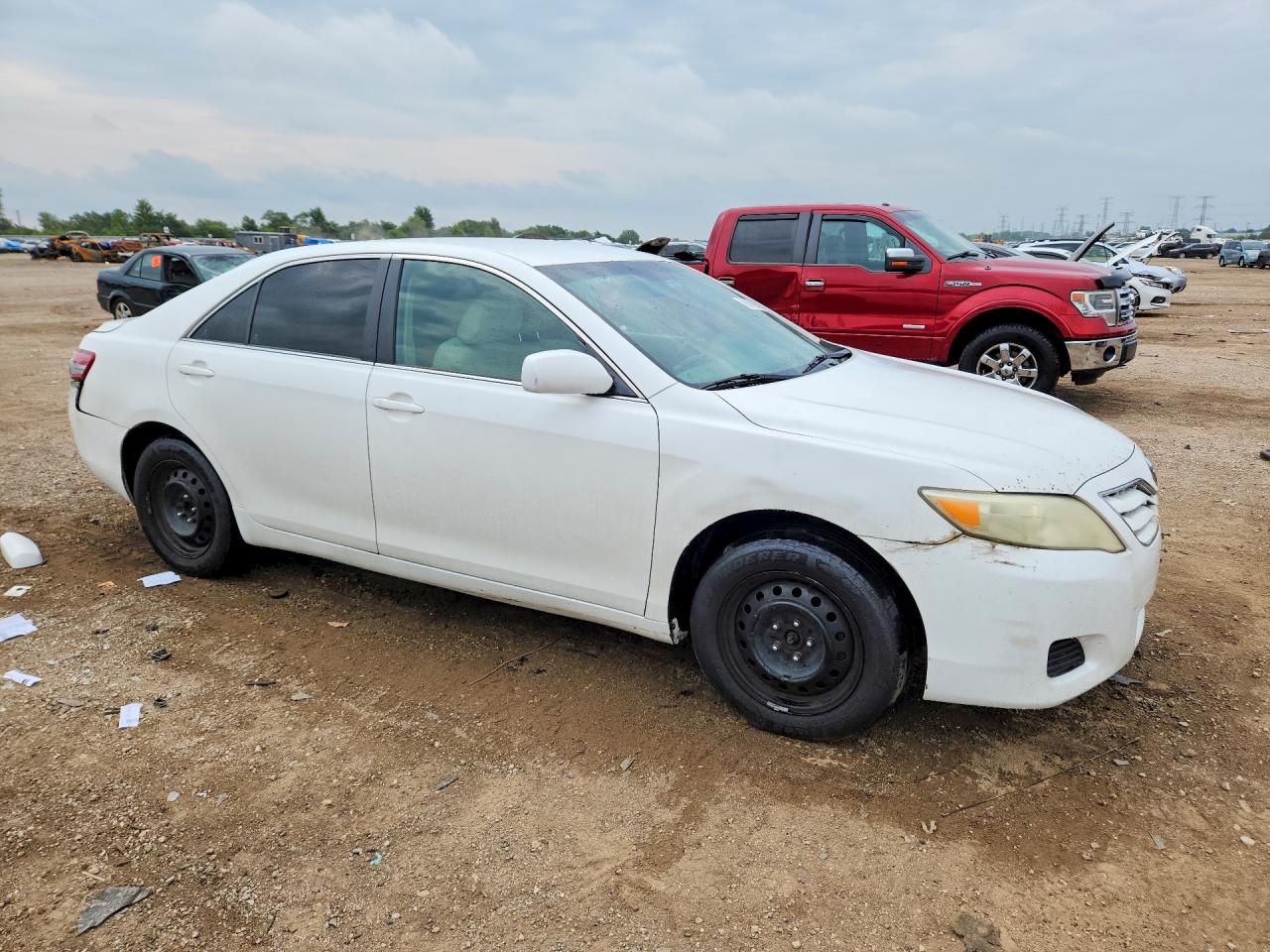2011 Toyota Camry Le Белый vin: 4T4BF3EKXBR176862