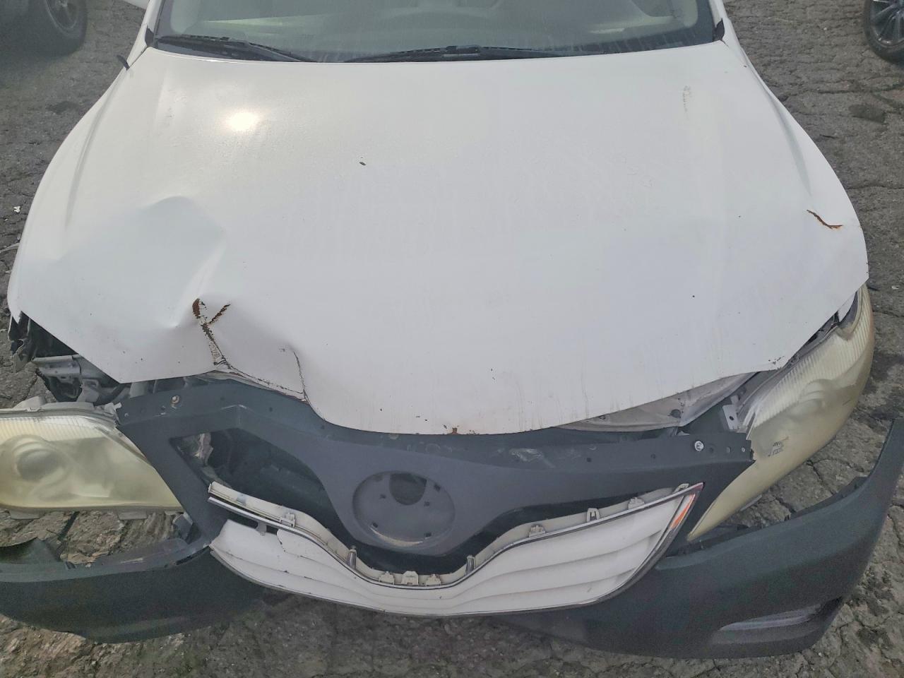 2011 Toyota Camry Белый vin: 4T4BF3EKXBR180927