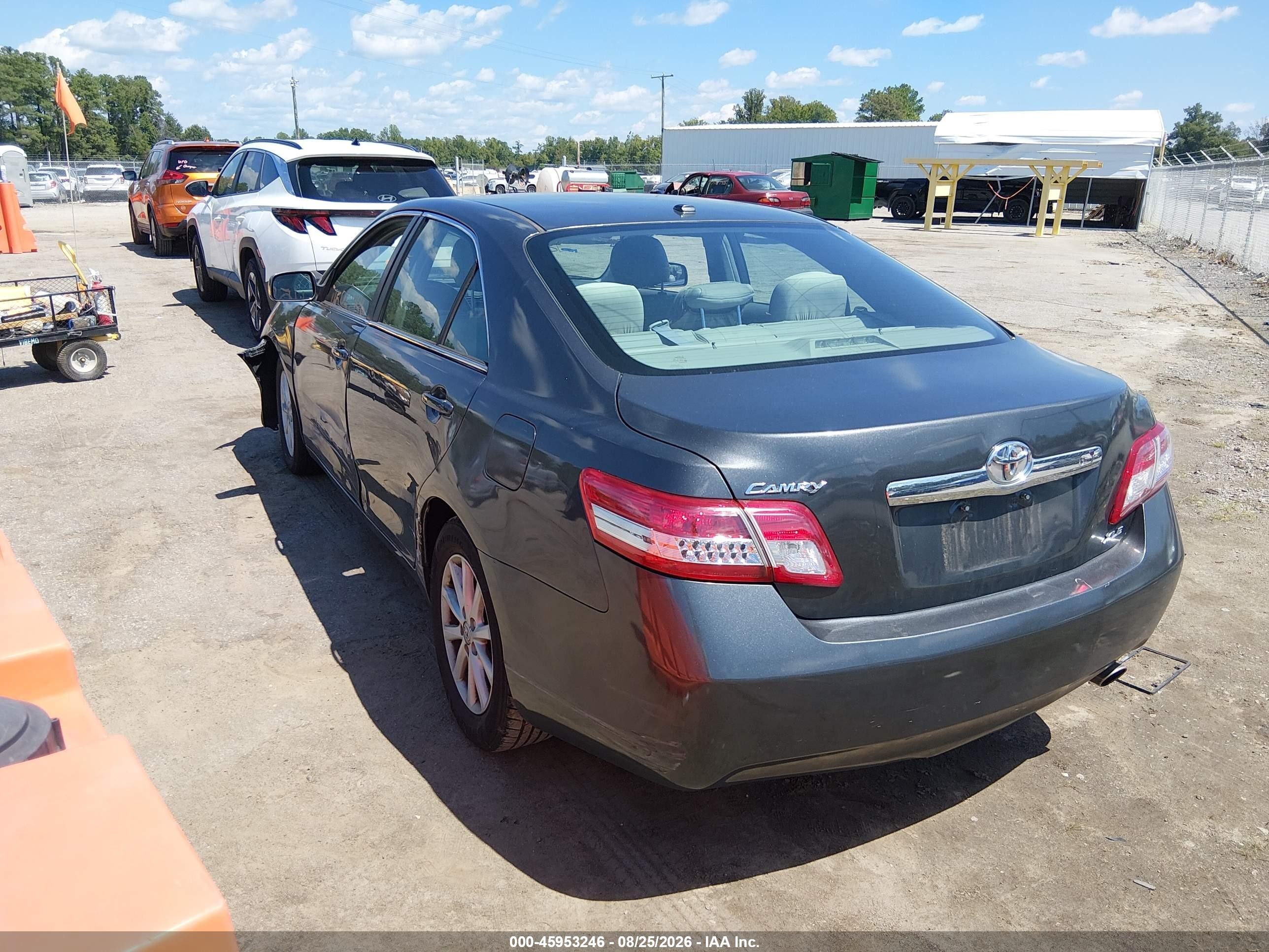 2011 Toyota Camry Xle Gray vin: 4T4BF3EKXBR192723
