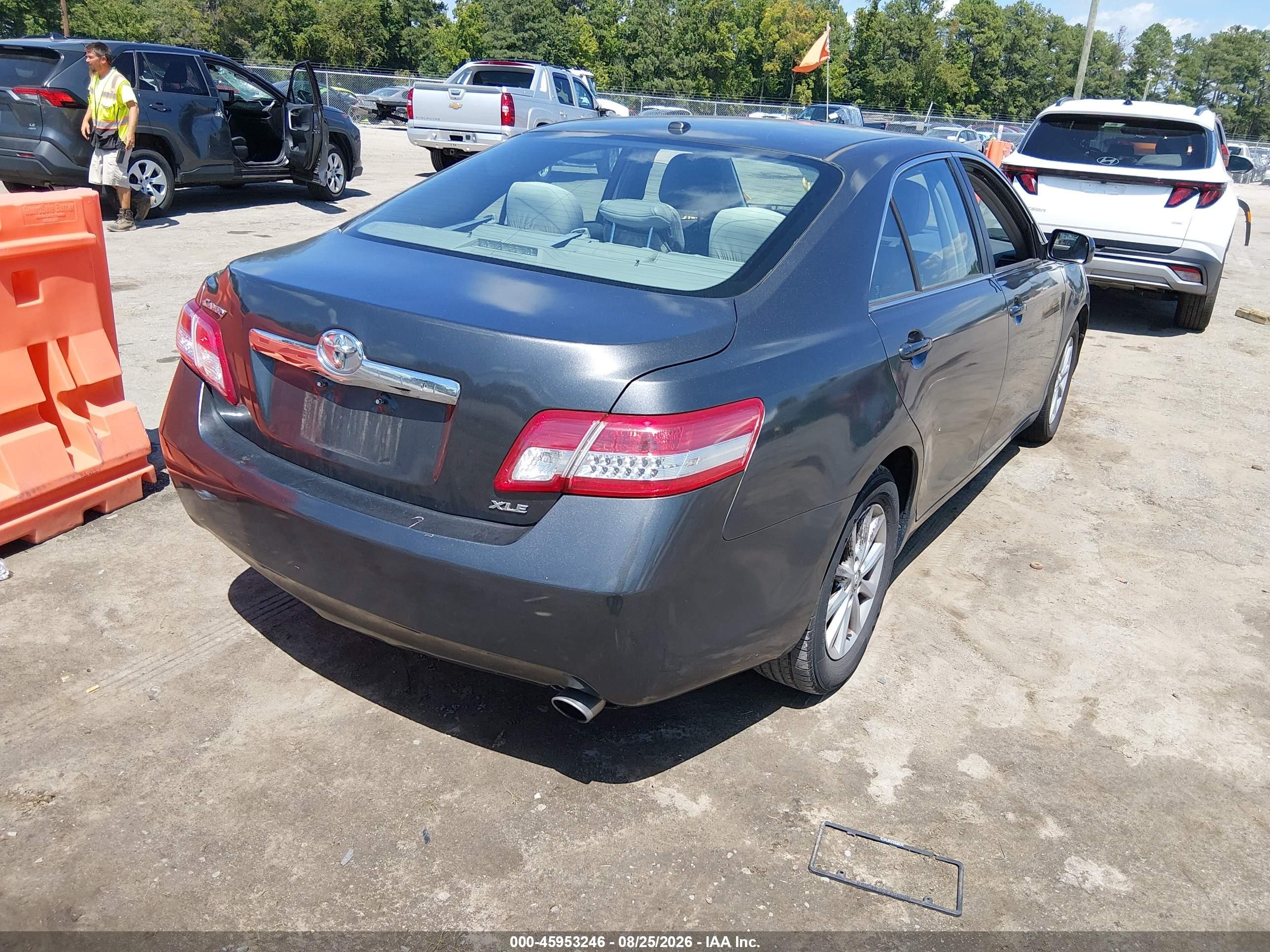 2011 Toyota Camry Xle Gray vin: 4T4BF3EKXBR192723