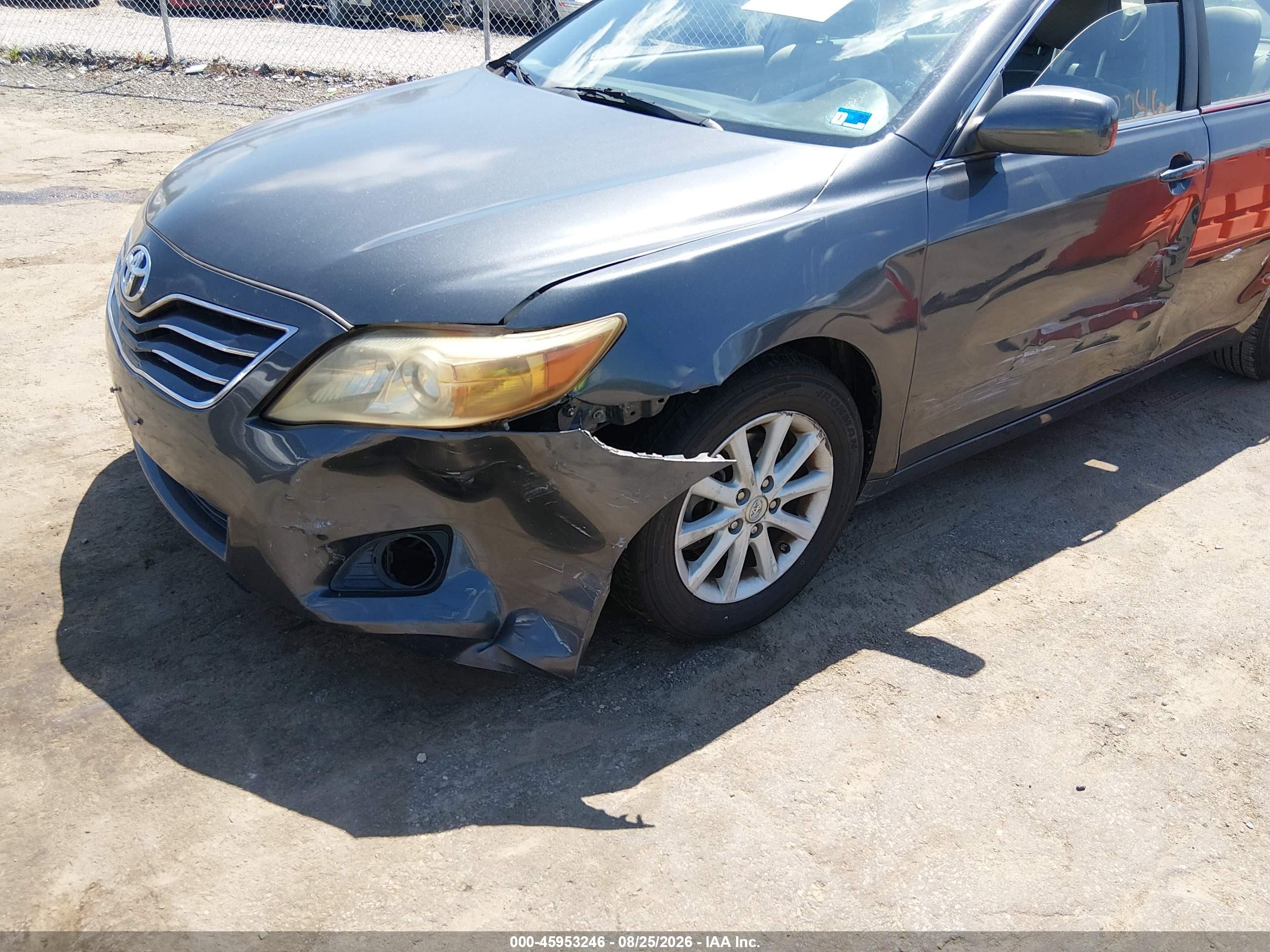 2011 Toyota Camry Xle Gray vin: 4T4BF3EKXBR192723