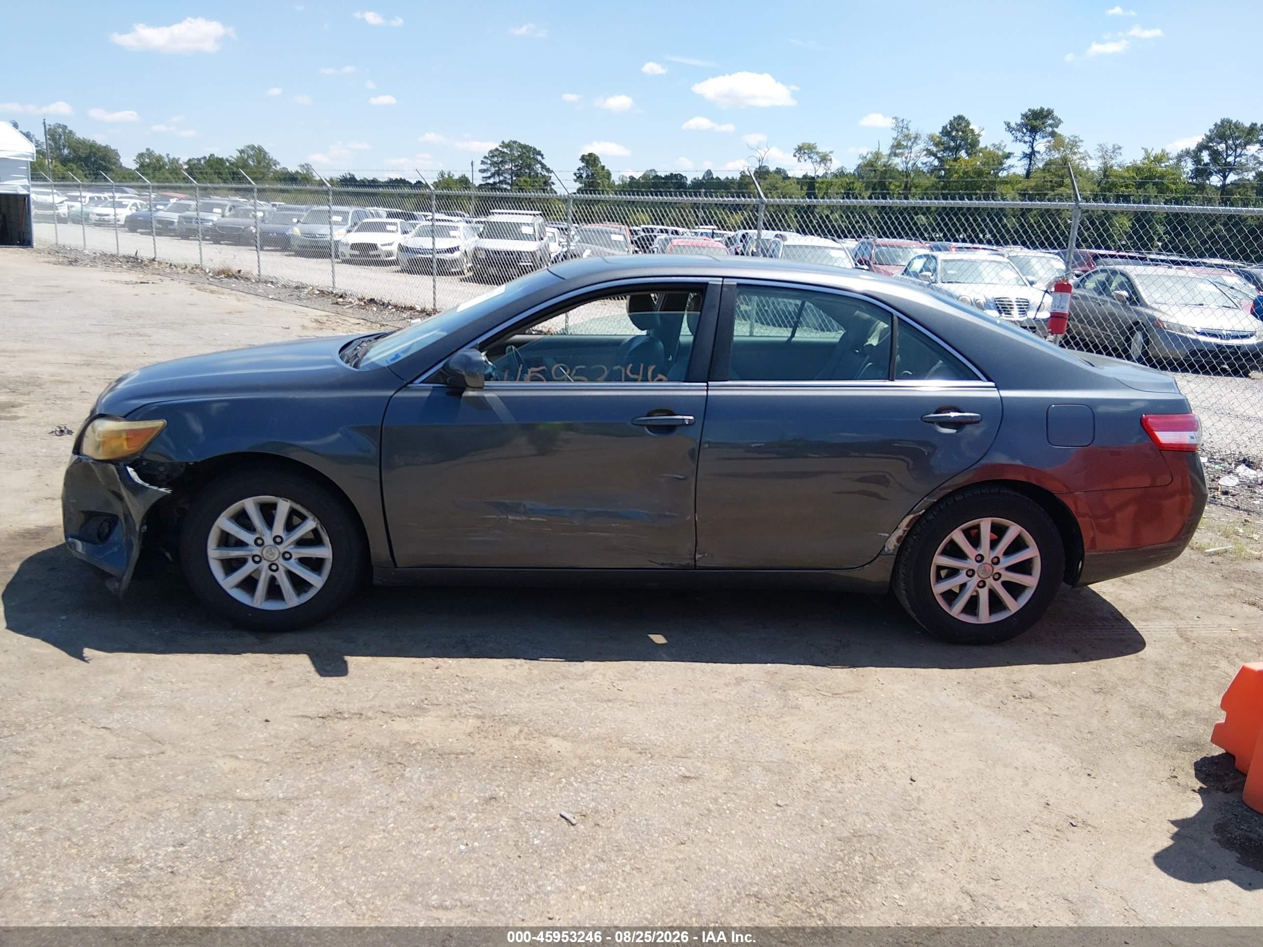 2011 Toyota Camry Xle Gray vin: 4T4BF3EKXBR192723