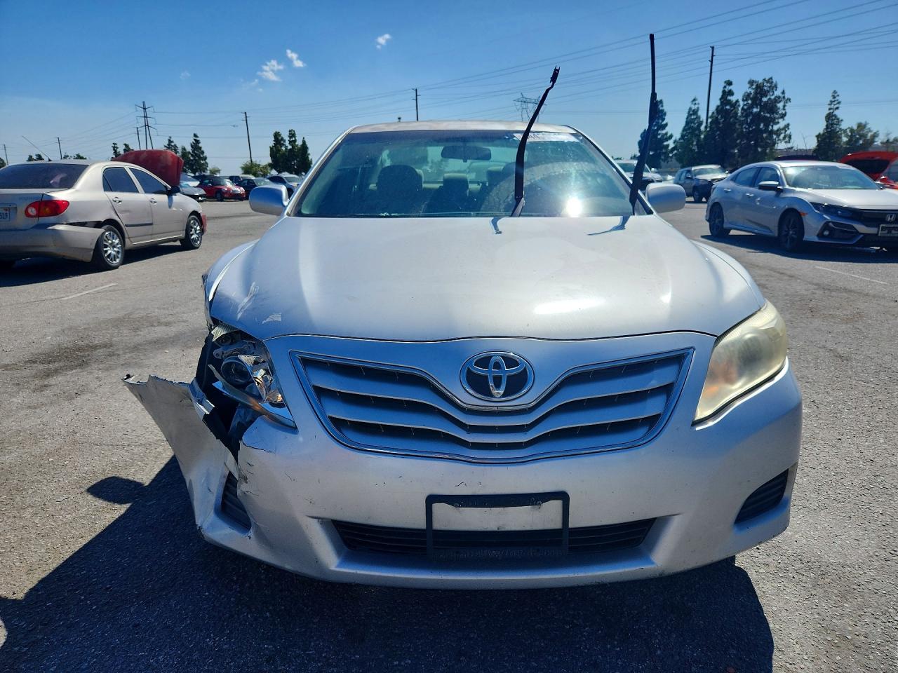 2011 Toyota Camry Le Silver vin: 4T4BF3EKXBR198182
