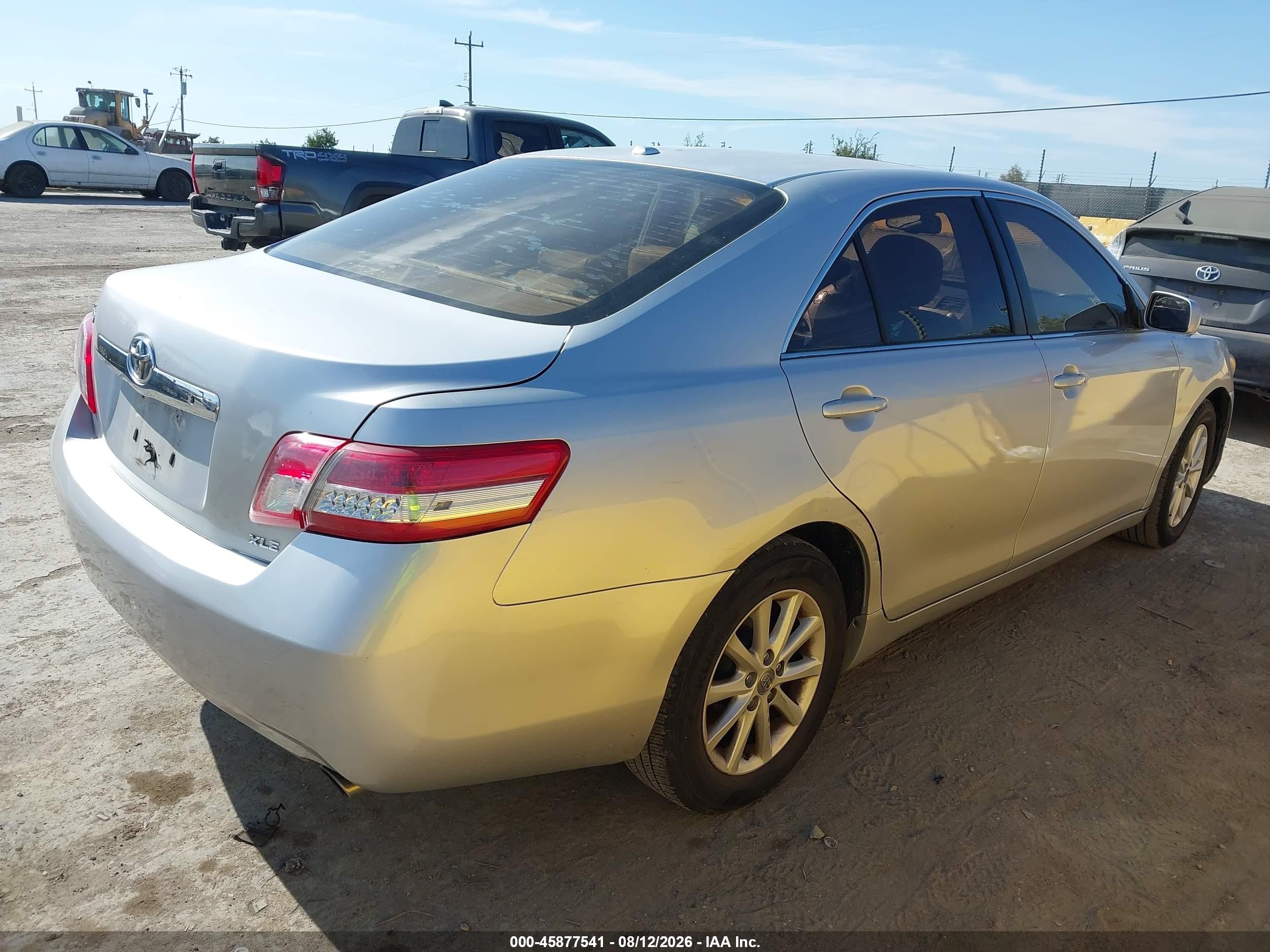 2011 Toyota Camry Xle Silver vin: 4T4BF3EKXBR212016