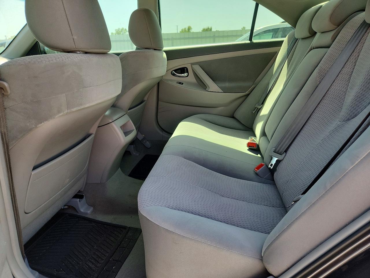 2011 Toyota Camry Le Charcoal vin: 4T4BF3EKXBR217880