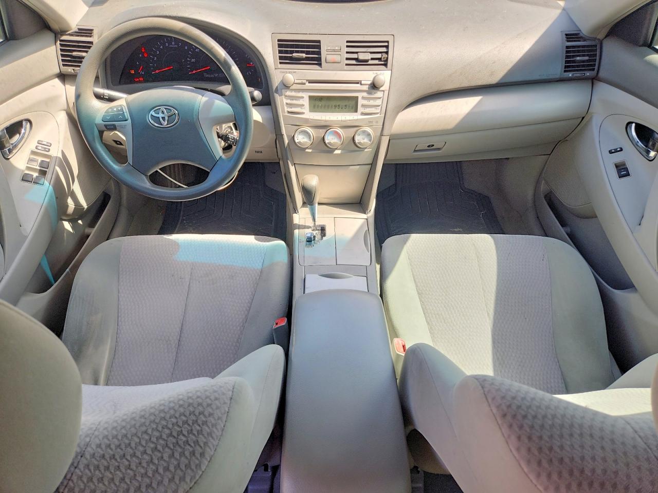 2011 Toyota Camry Le Charcoal vin: 4T4BF3EKXBR217880