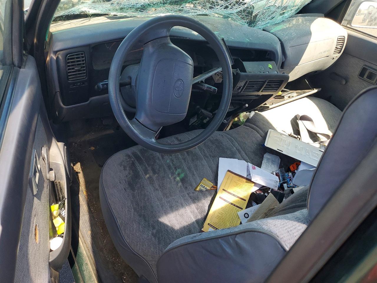 1999 Toyota Tacoma Base Green vin: 4TANL42N0XZ497680