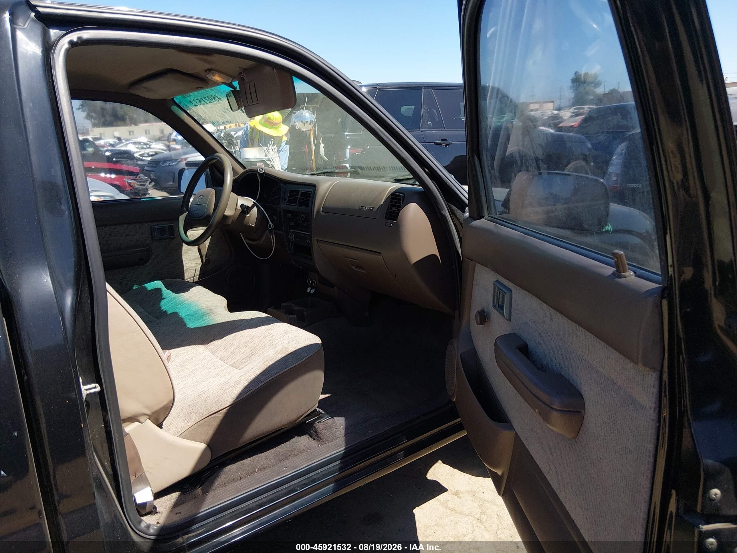 1998 Toyota Tacoma   Black vin: 4TANL42N1WZ043422