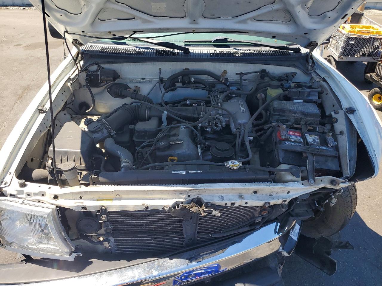 1998 Toyota Tacoma Base White vin: 4TANL42N1WZ044330