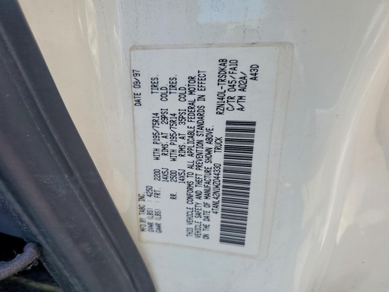 1998 Toyota Tacoma Base White vin: 4TANL42N1WZ044330
