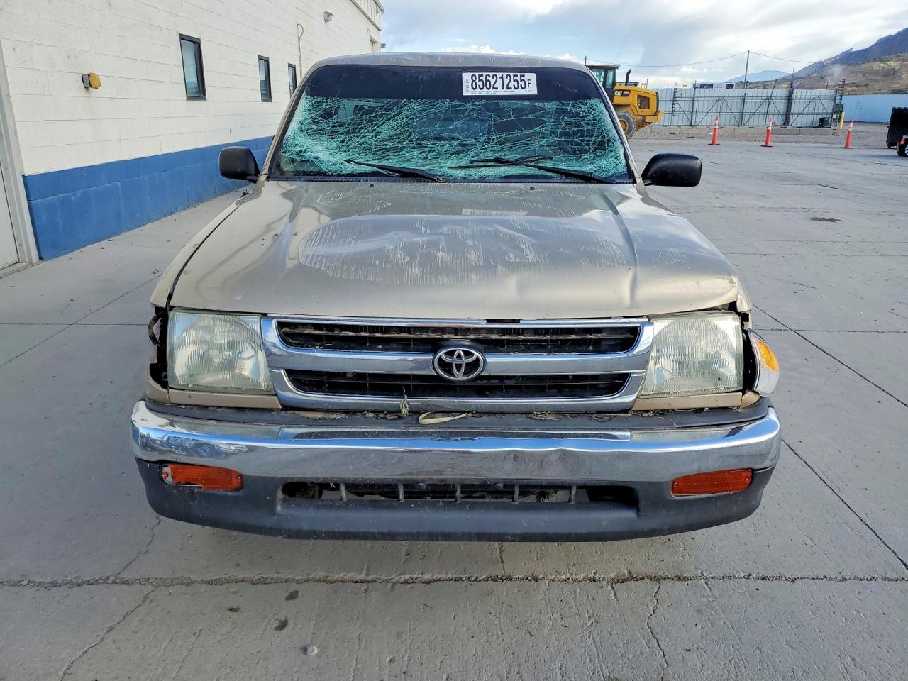 1998 Toyota Tacoma Base Gold vin: 4TANL42N1WZ091129