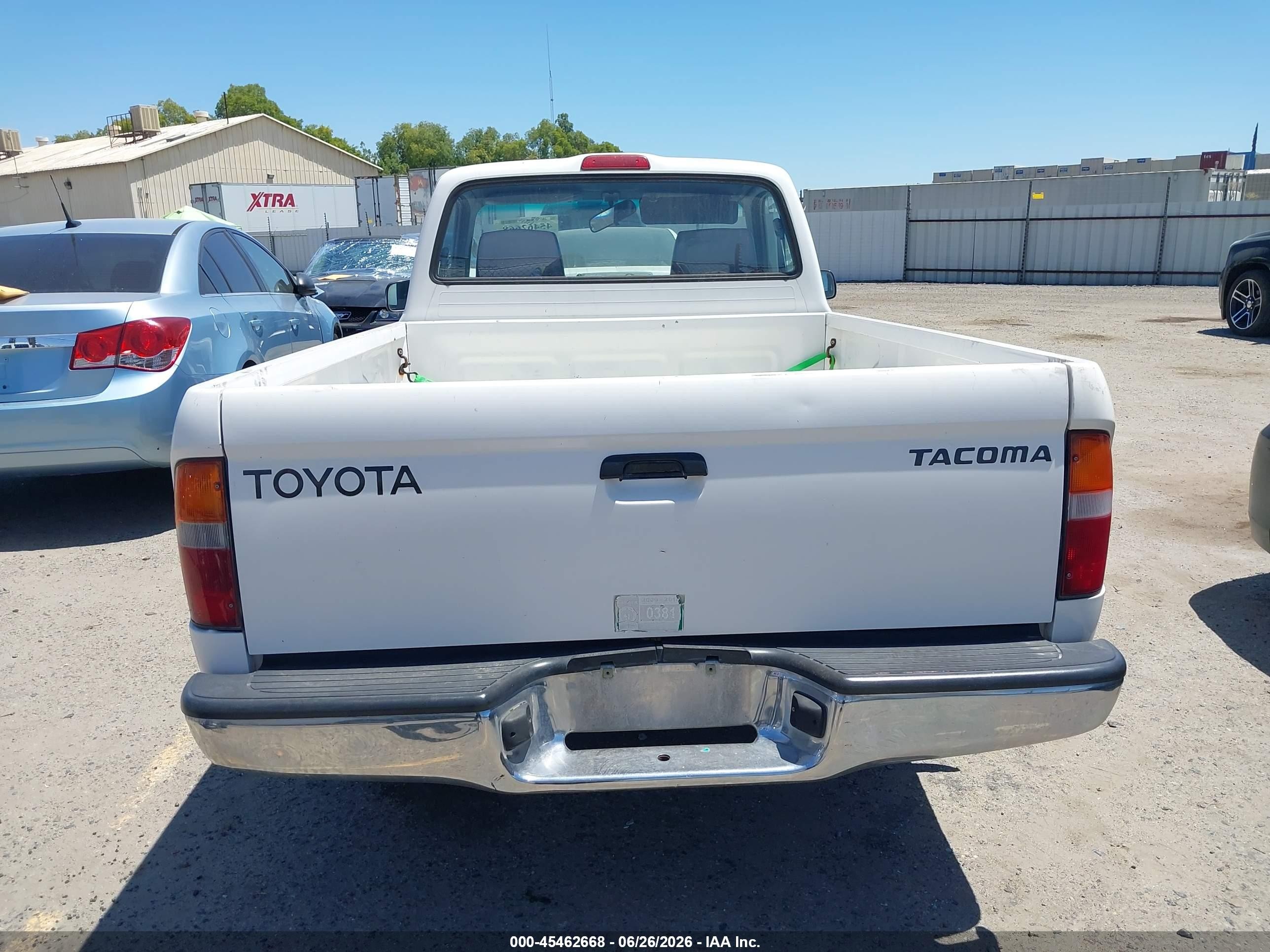 1999 Toyota Tacoma   White vin: 4TANL42N1XZ510193