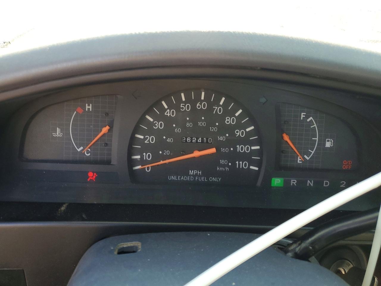 1998 Toyota Tacoma Base White vin: 4TANL42N2WZ101828