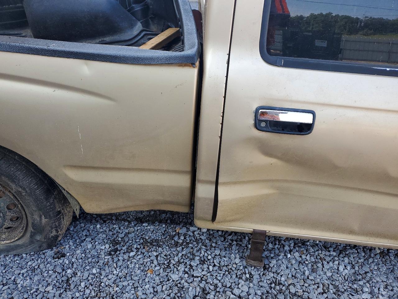 1998 Toyota Tacoma Base Beige vin: 4TANL42N2WZ136255