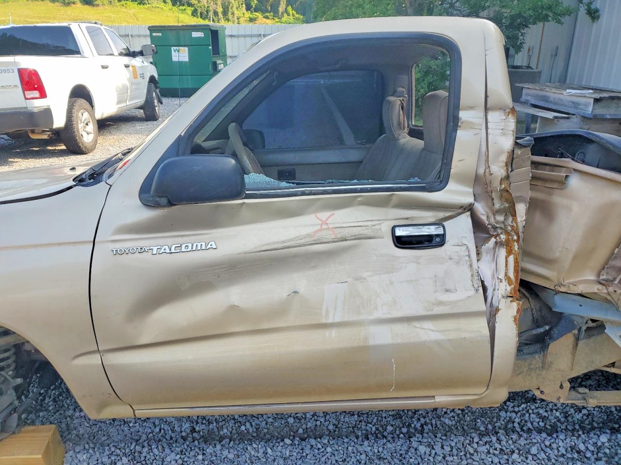 1998 Toyota Tacoma Base Beige vin: 4TANL42N2WZ136255