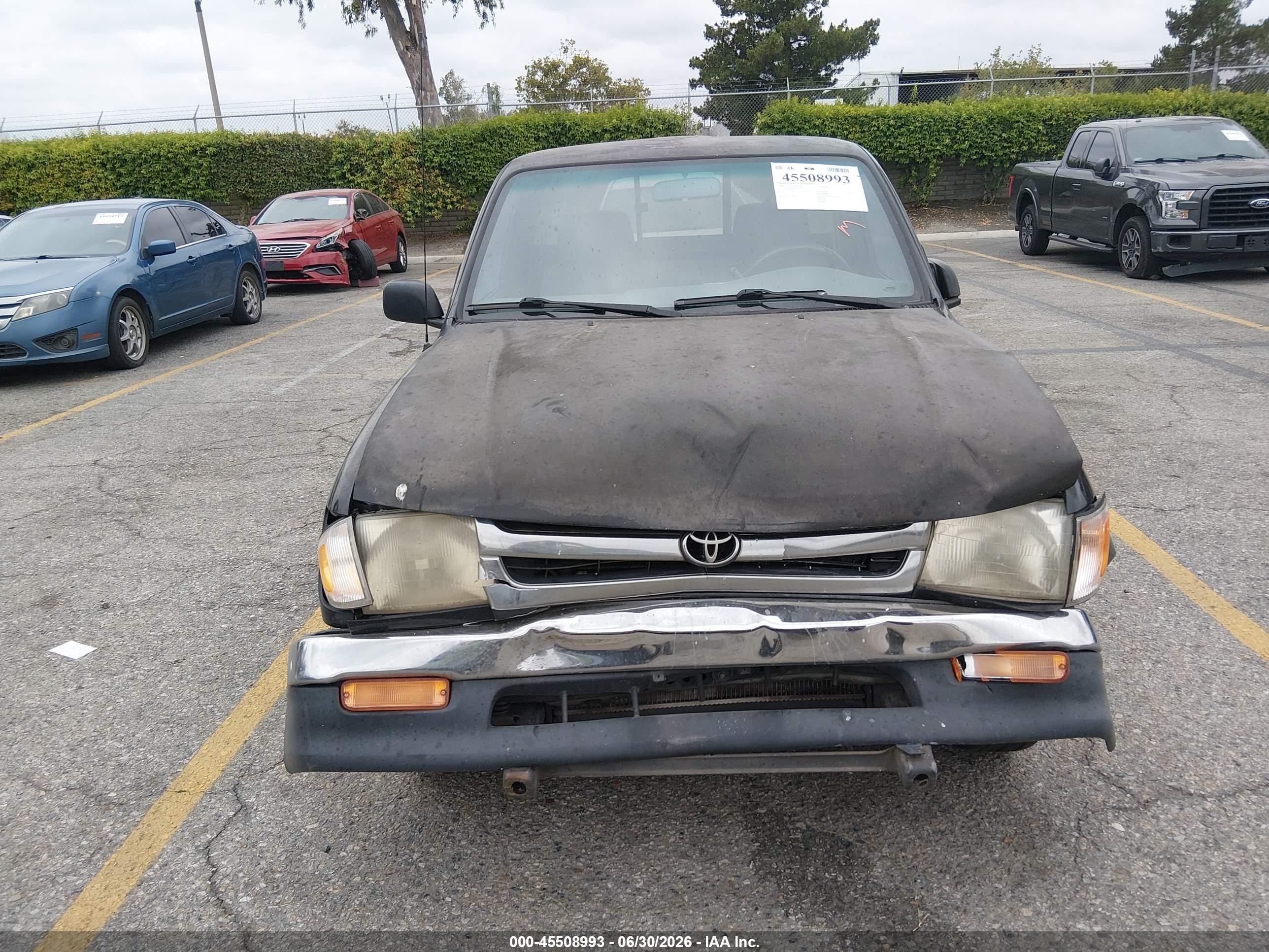 1999 Toyota Tacoma   Black vin: 4TANL42N2XZ431924