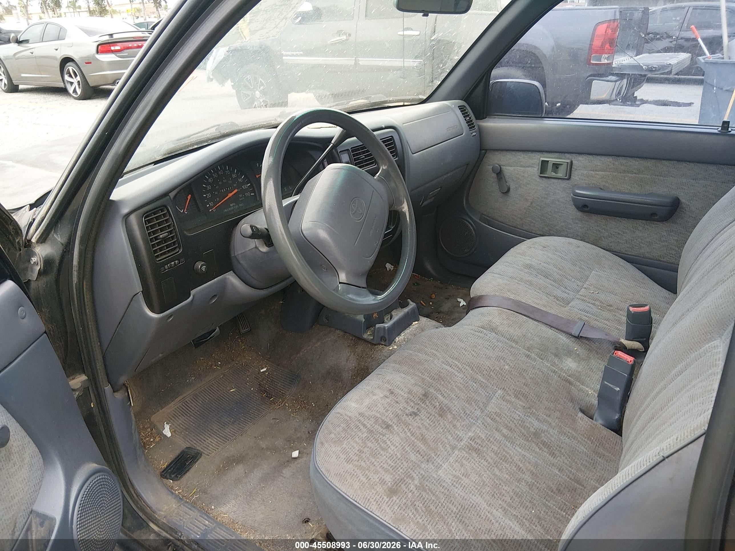 1999 Toyota Tacoma   Black vin: 4TANL42N2XZ431924