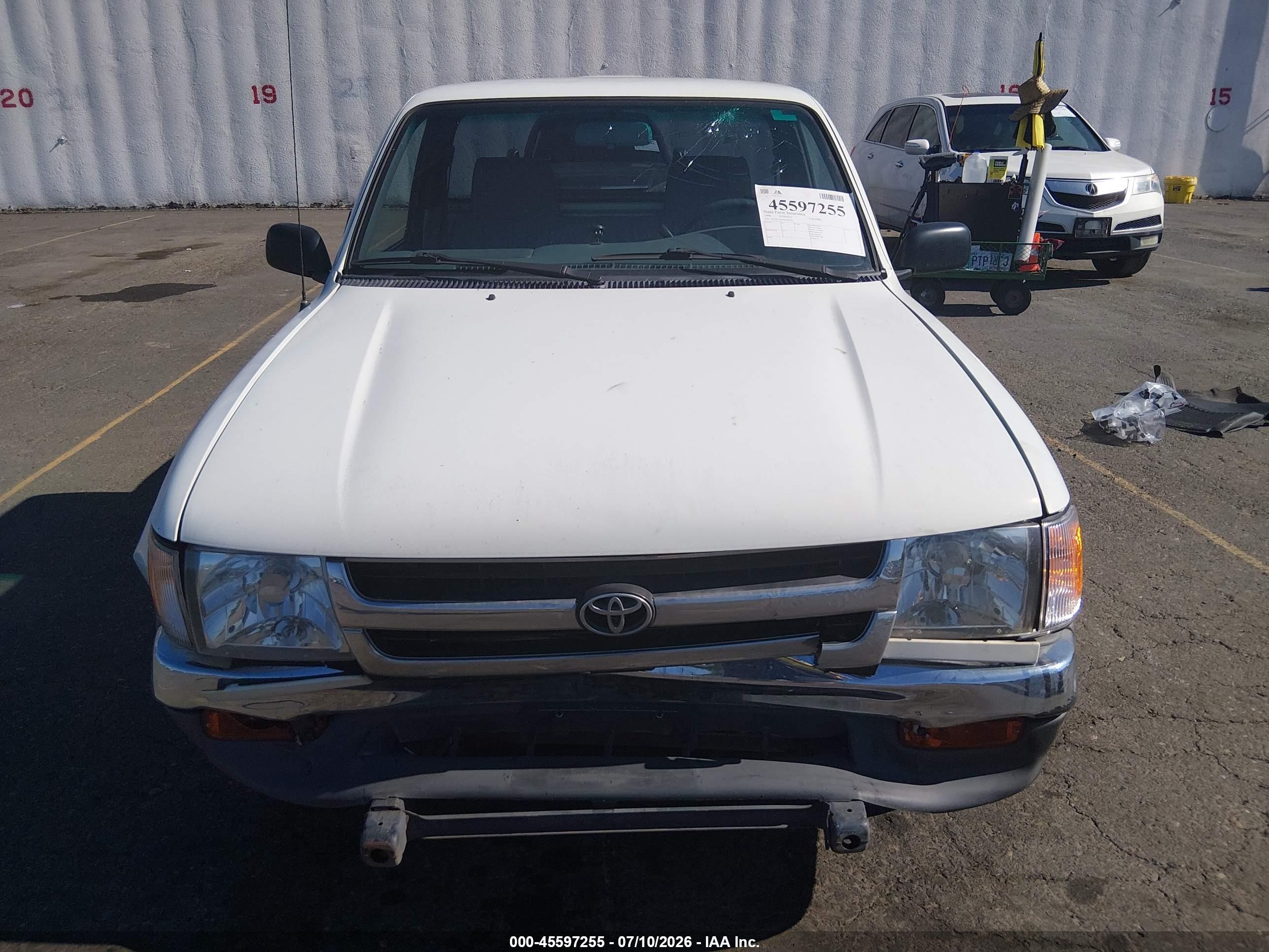 1998 Toyota Tacoma   White vin: 4TANL42N5WZ099363