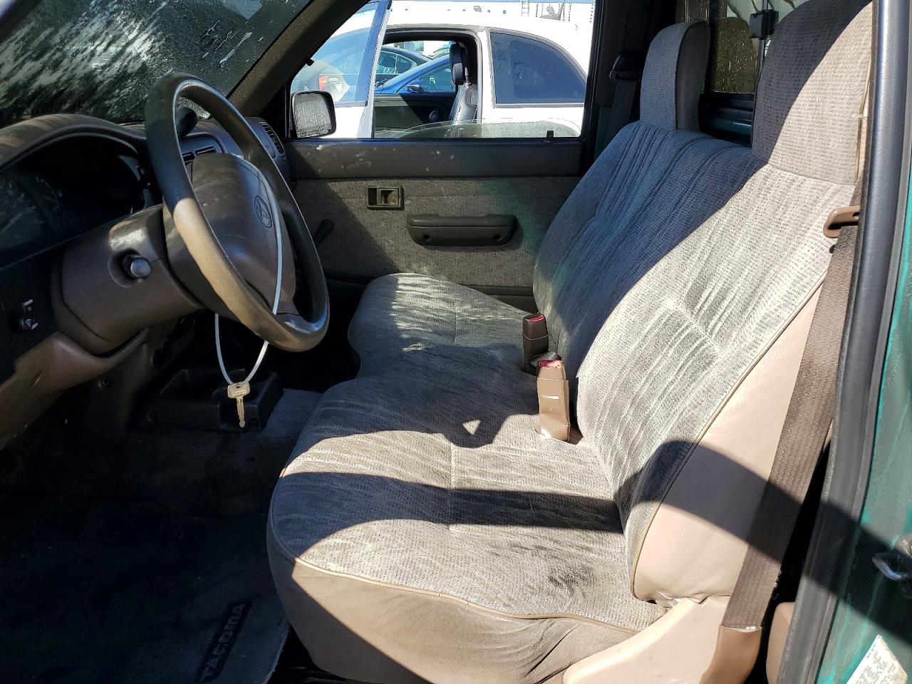 1998 Toyota Tacoma Base Green vin: 4TANL42N6WZ004065