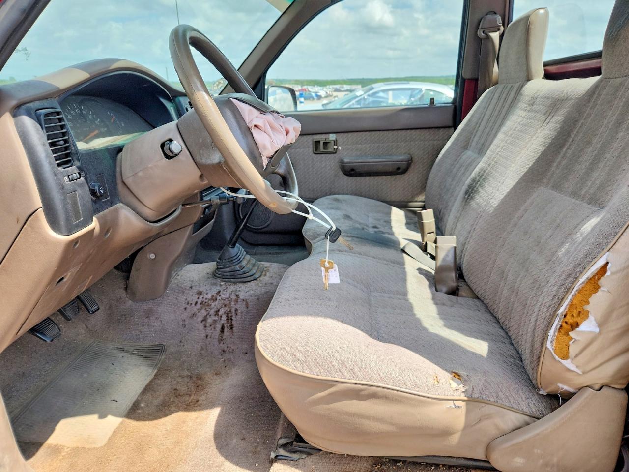 1997 Toyota Tacoma Base Burgundy vin: 4TANL42N7VZ247737