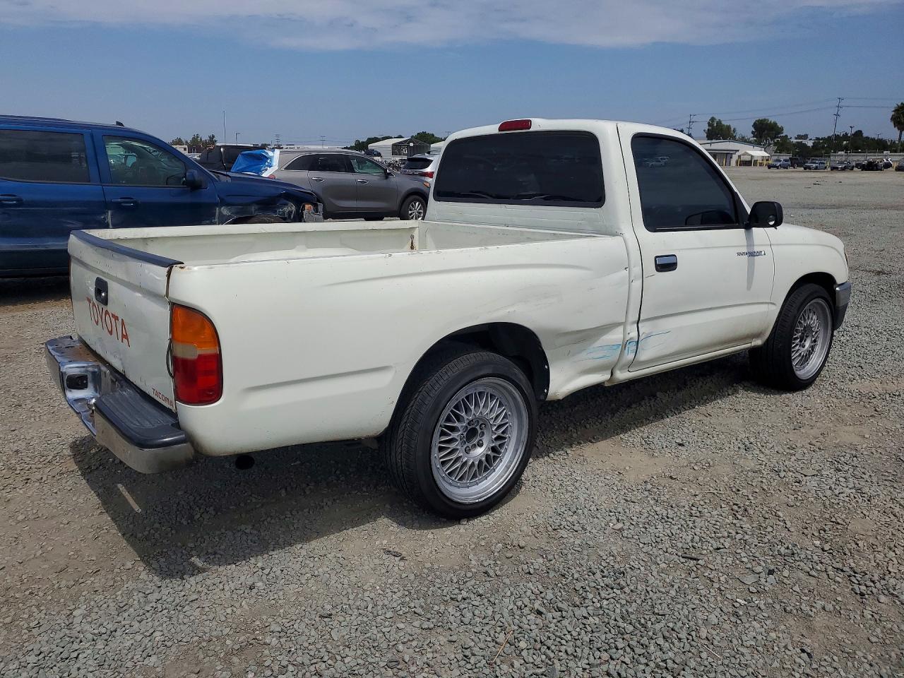 1997 Toyota Tacoma Base White vin: 4TANL42N7VZ298042