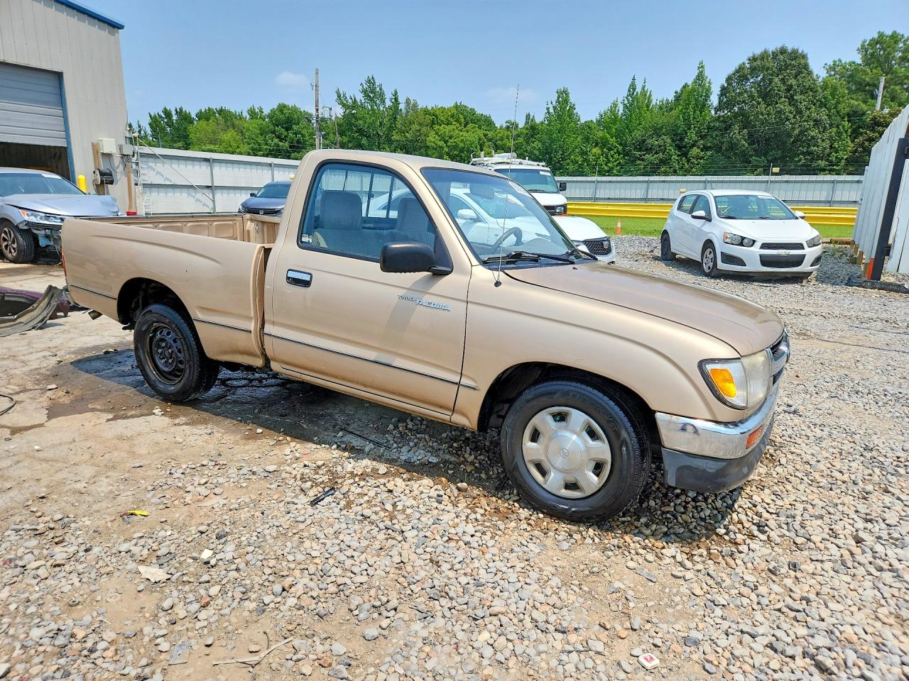 1997 Toyota Tacoma Base Tan vin: 4TANL42N7VZ321559
