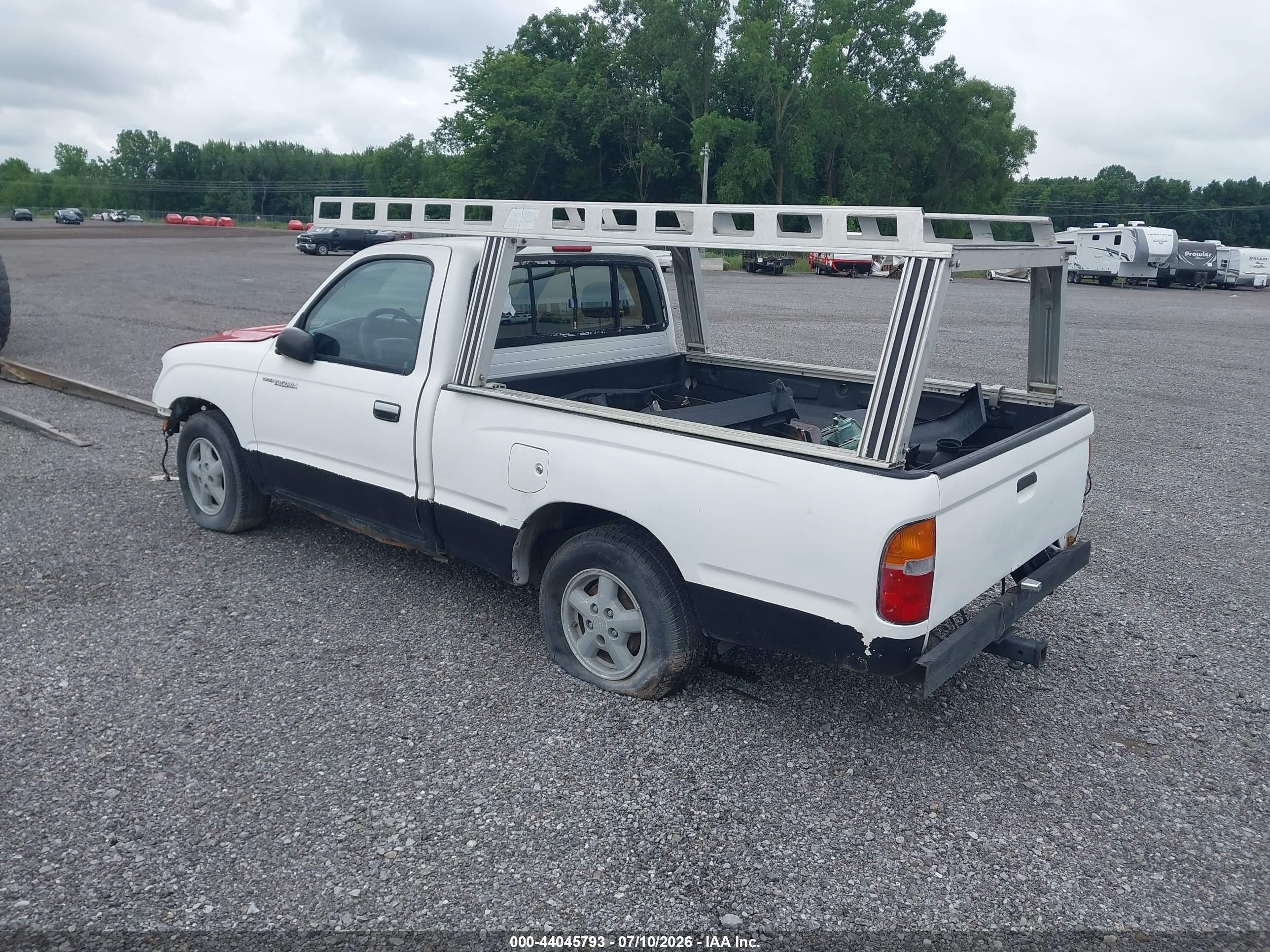 1996 Toyota Tacoma   White vin: 4TANL42N8TZ128236
