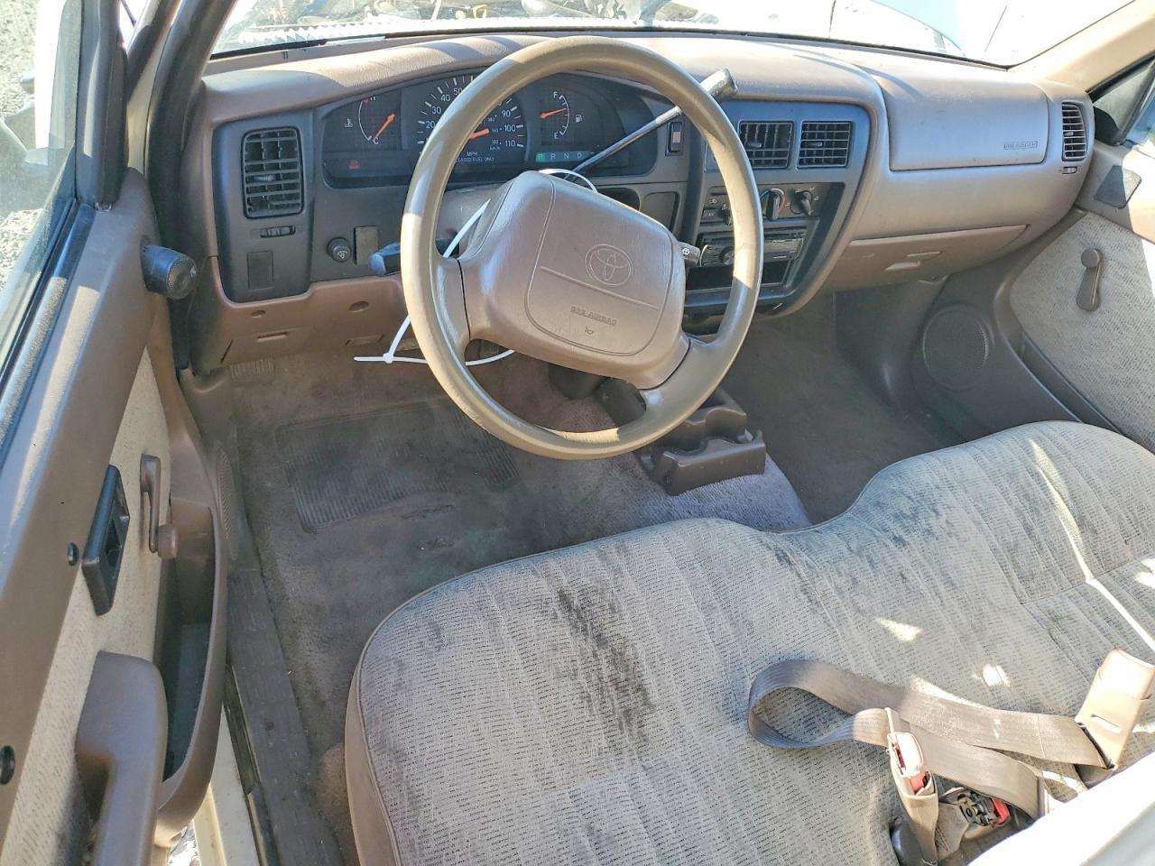 1998 Toyota Tacoma Base Белый vin: 4TANL42N9WZ006960