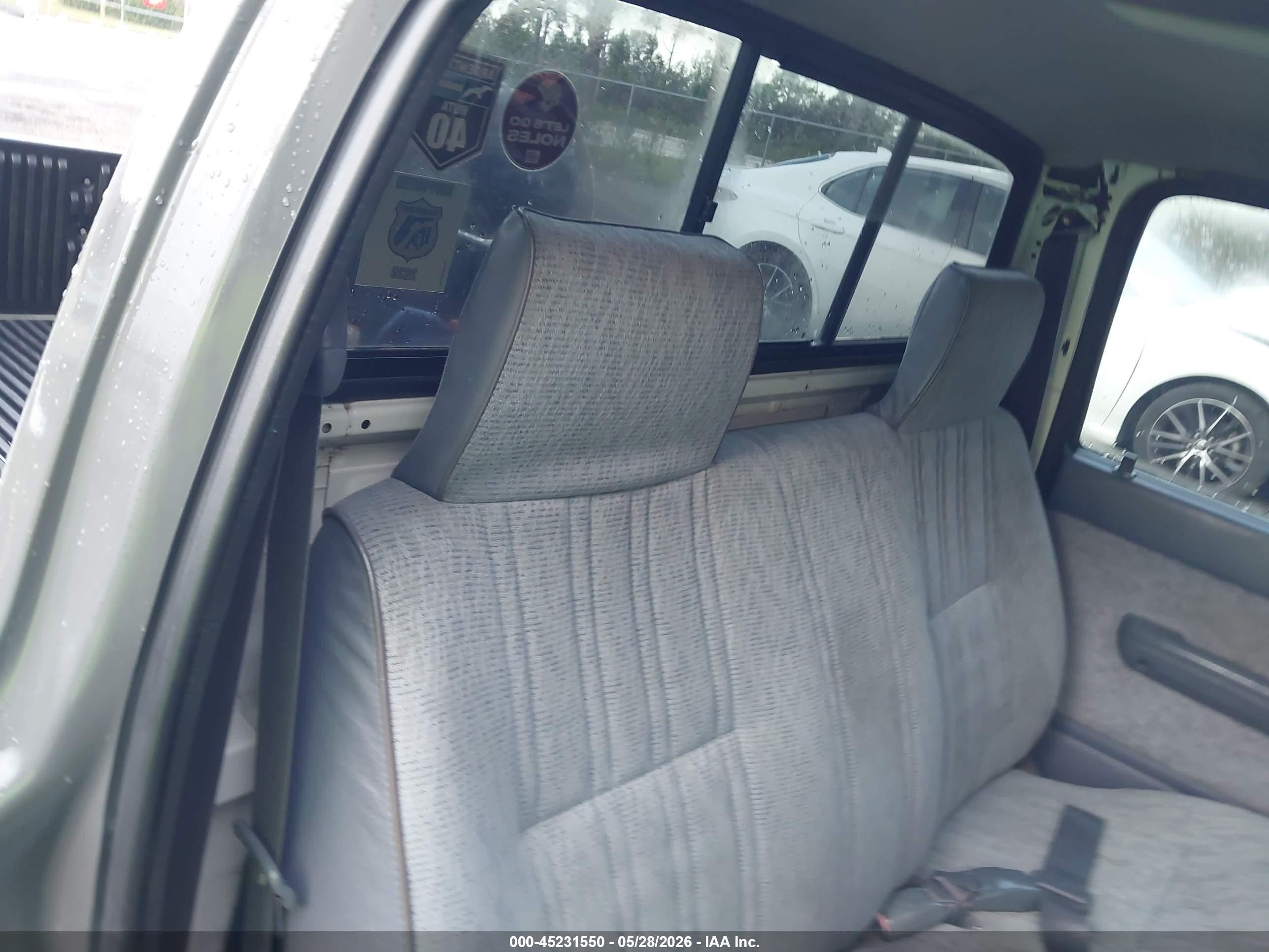 1998 Toyota Tacoma Gray vin: 4TANL42N9WZ064552